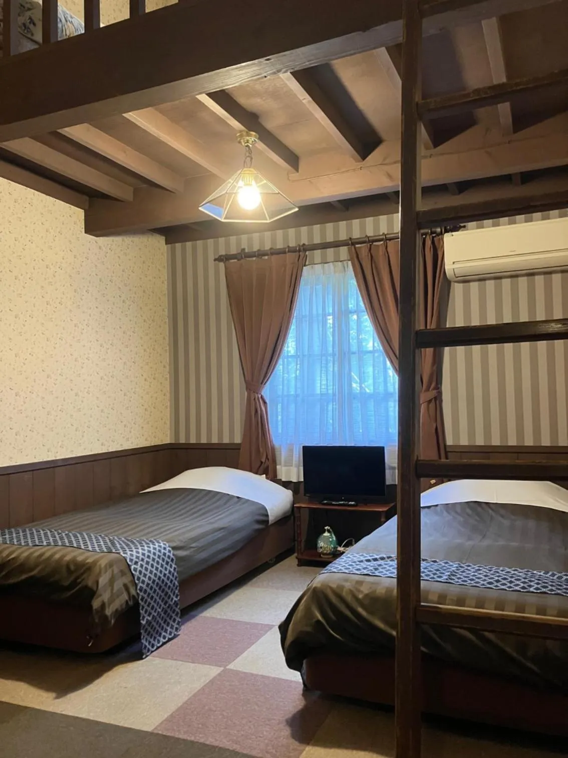 Bedroom, Bed in Pension Marionette