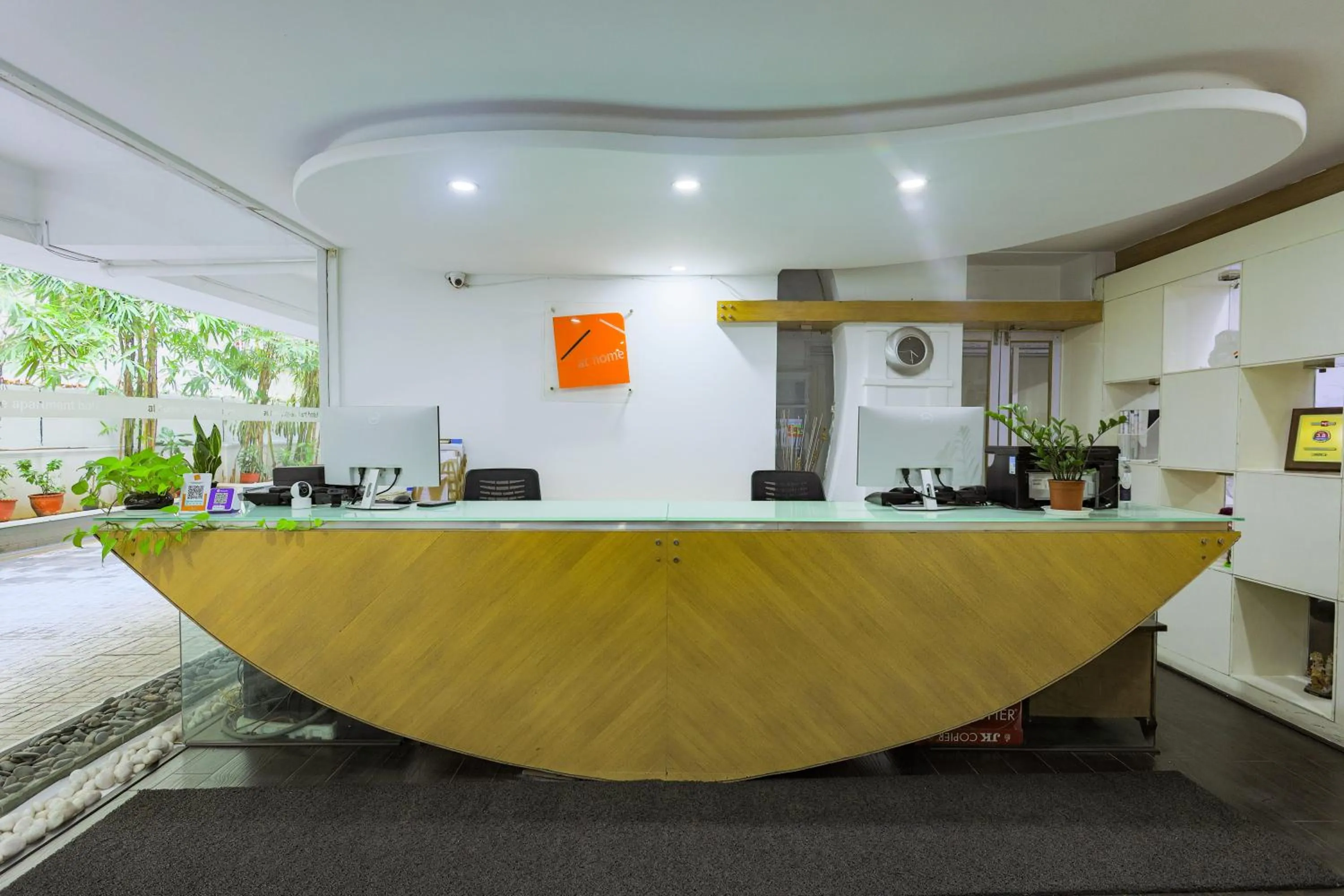 Lobby or reception in Hotel Athome & Serviced Apartments by Deccan Serai Hotels