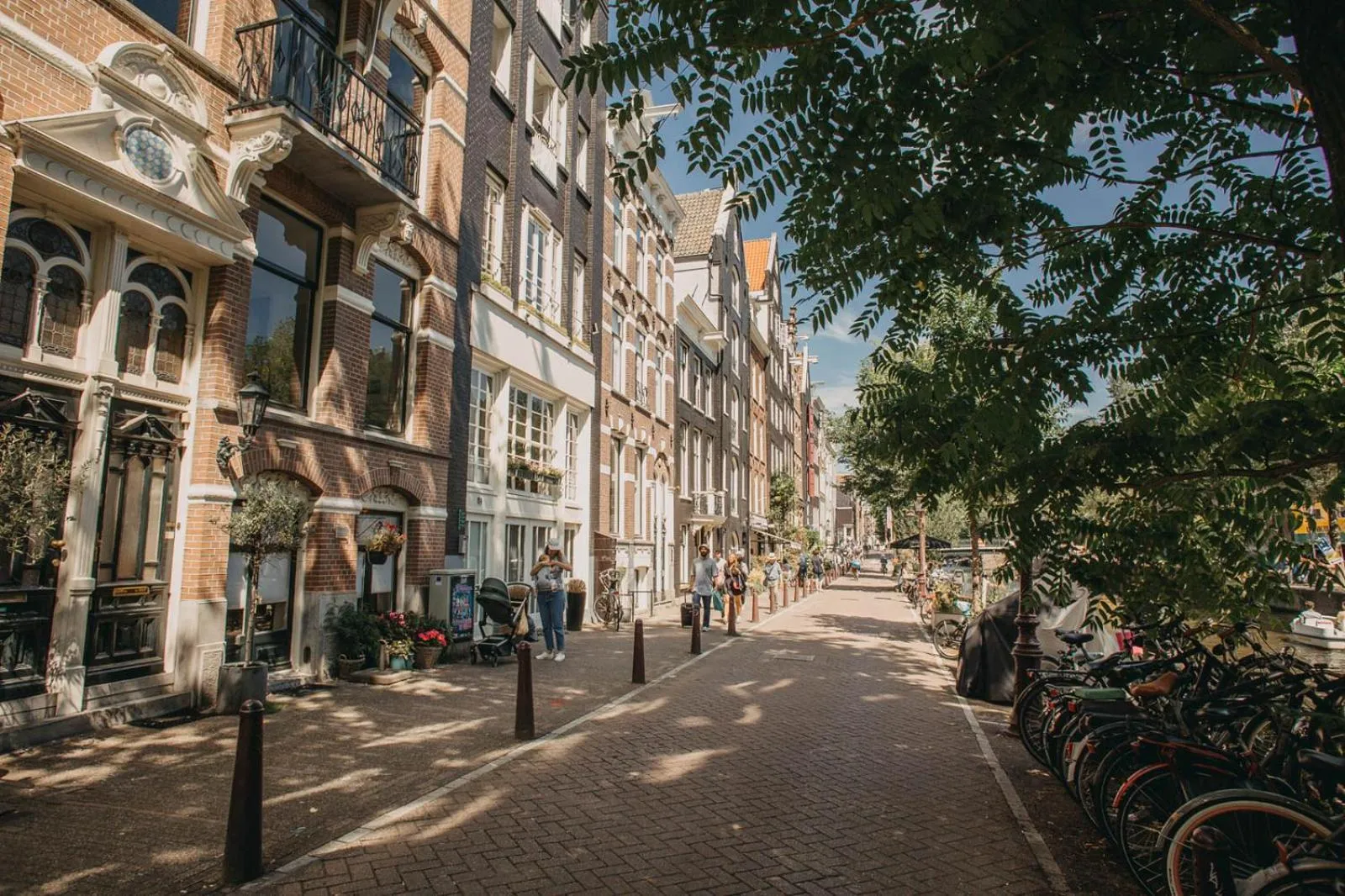 Neighbourhood in Follow your Heart in Amsterdam