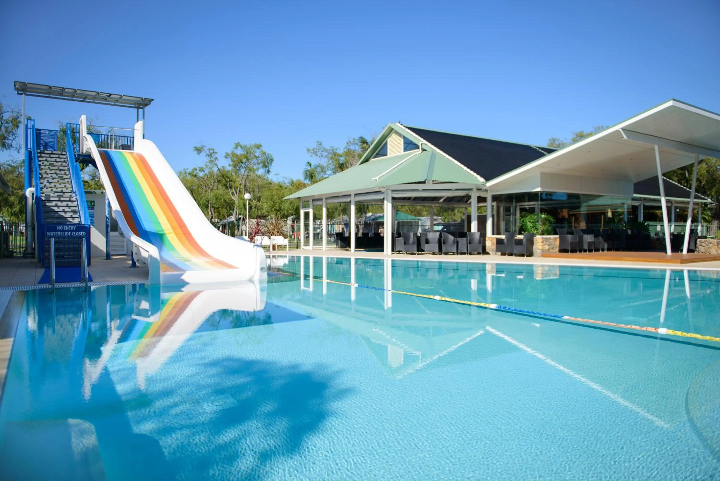 Swimming pool in Mandalay Holiday Resort and Tourist Park
