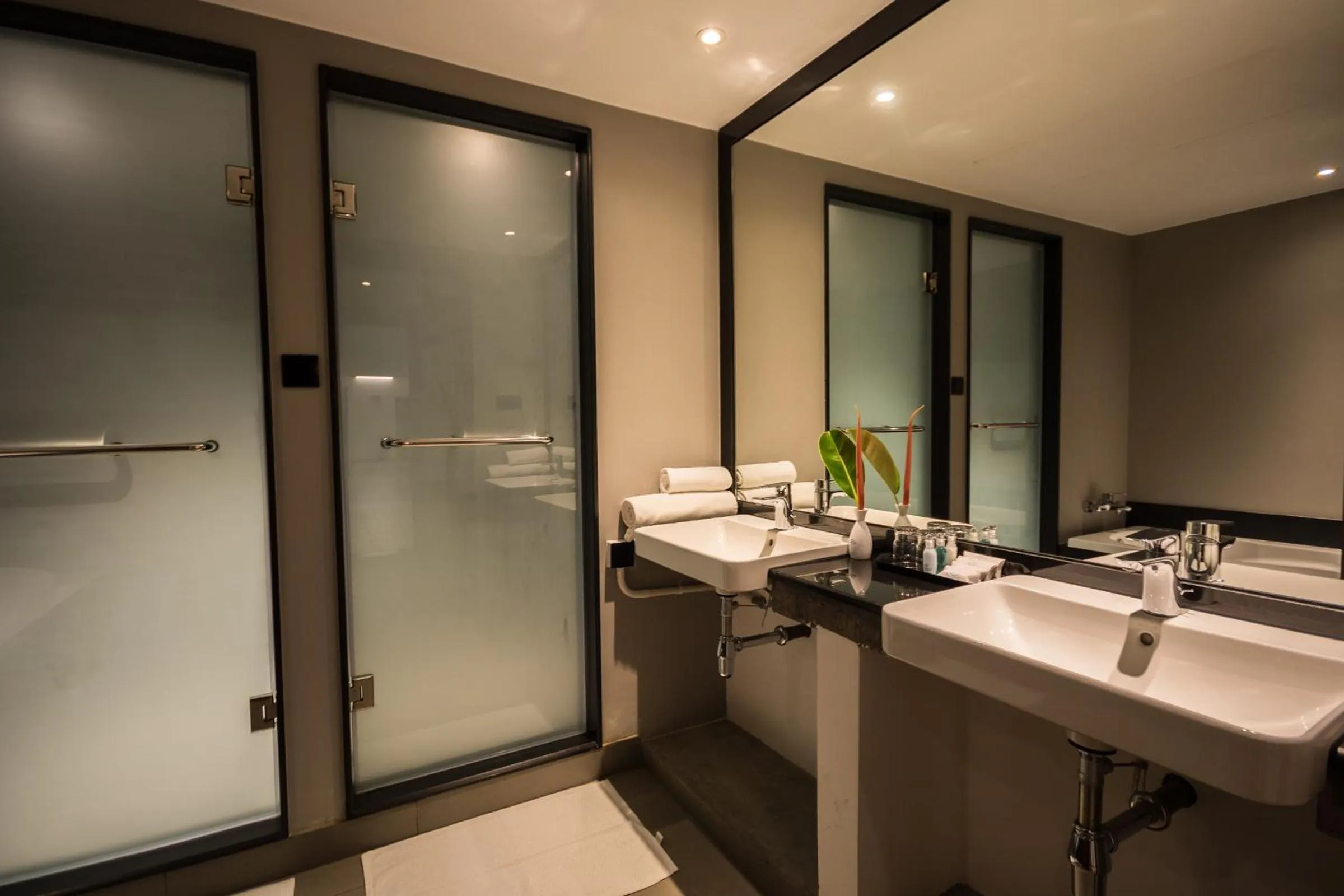 Bathroom in Swiss Residence Kandy