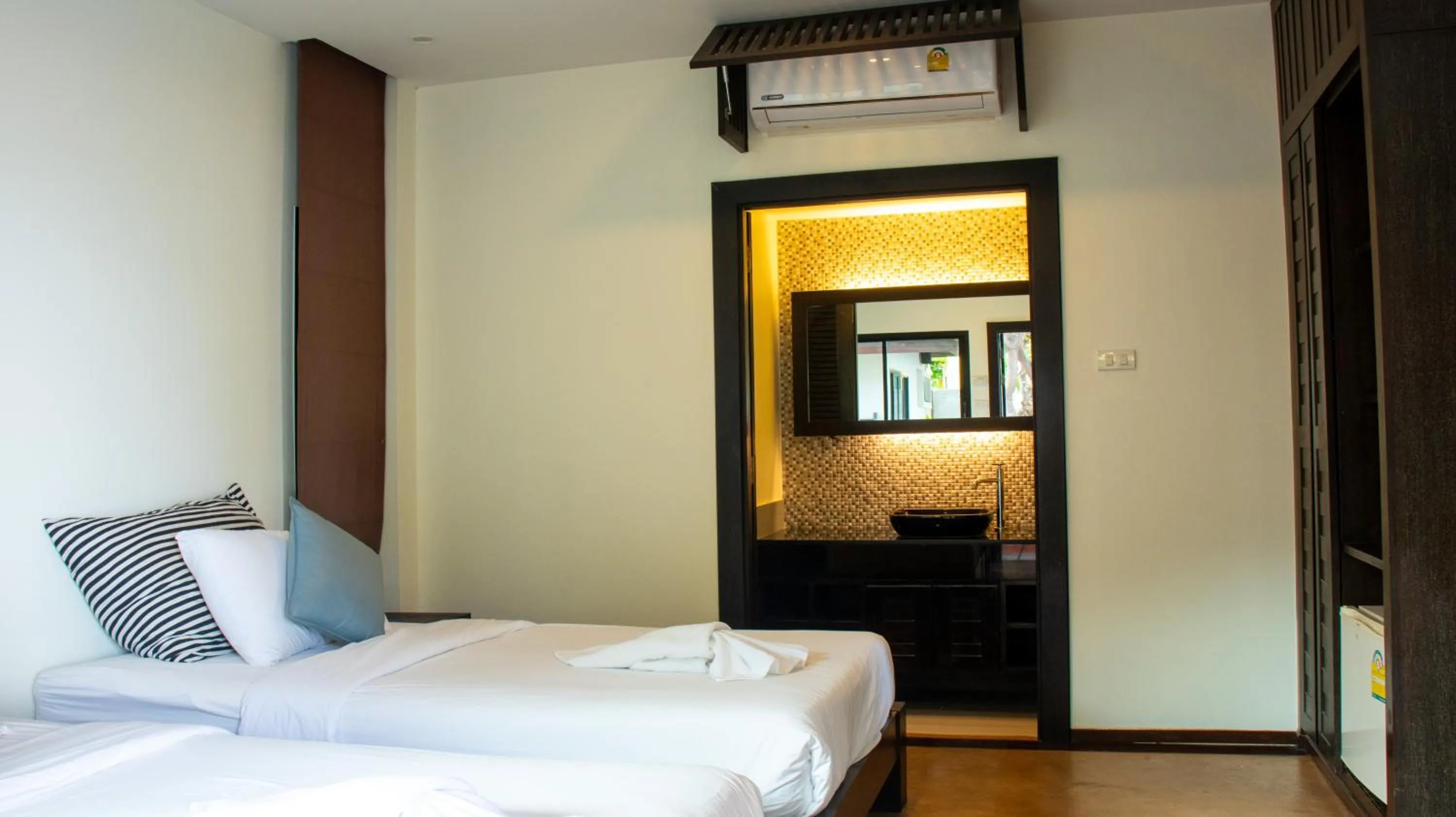 Bed in Chidlom Resort