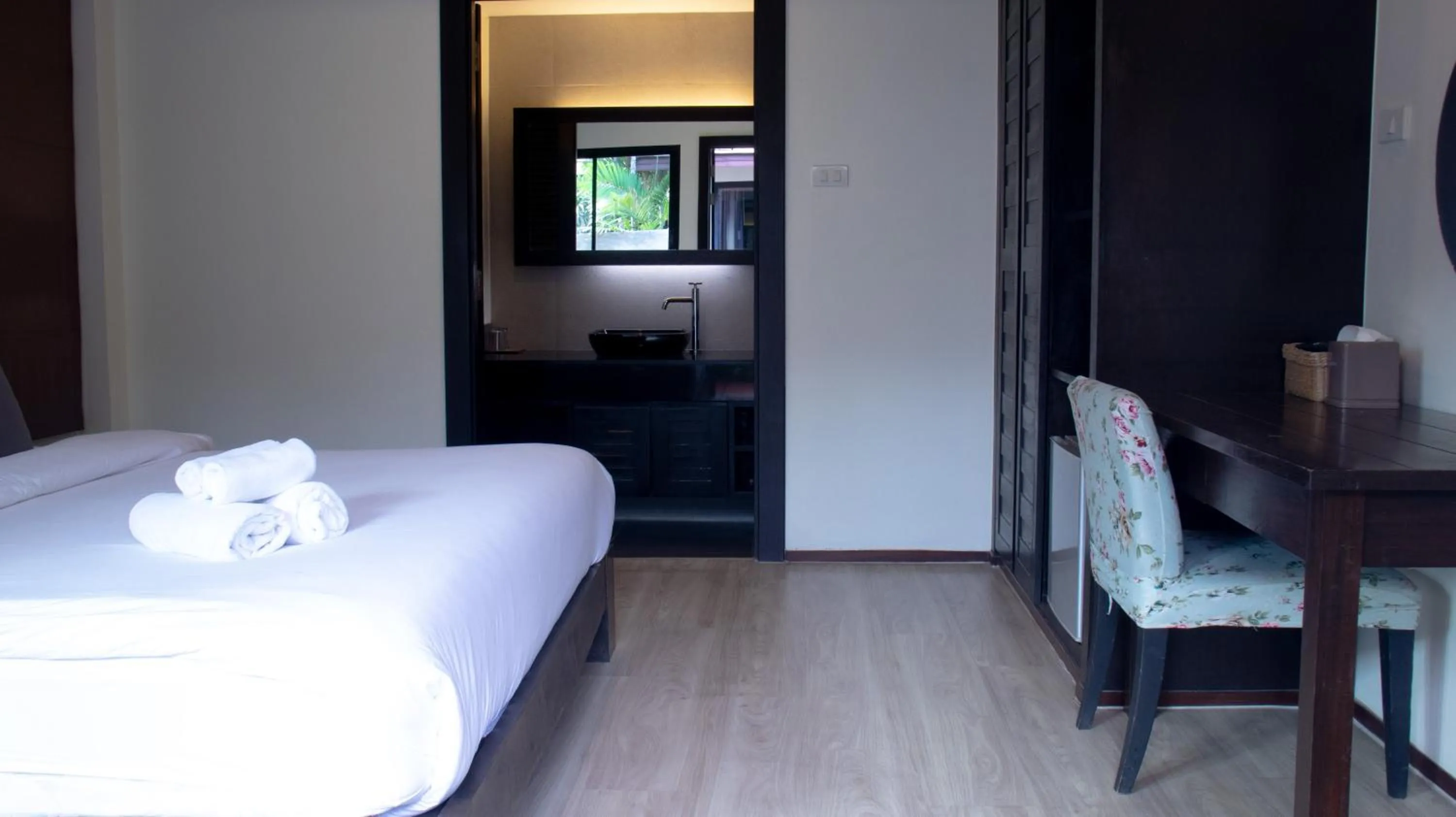 Bed in Chidlom Resort