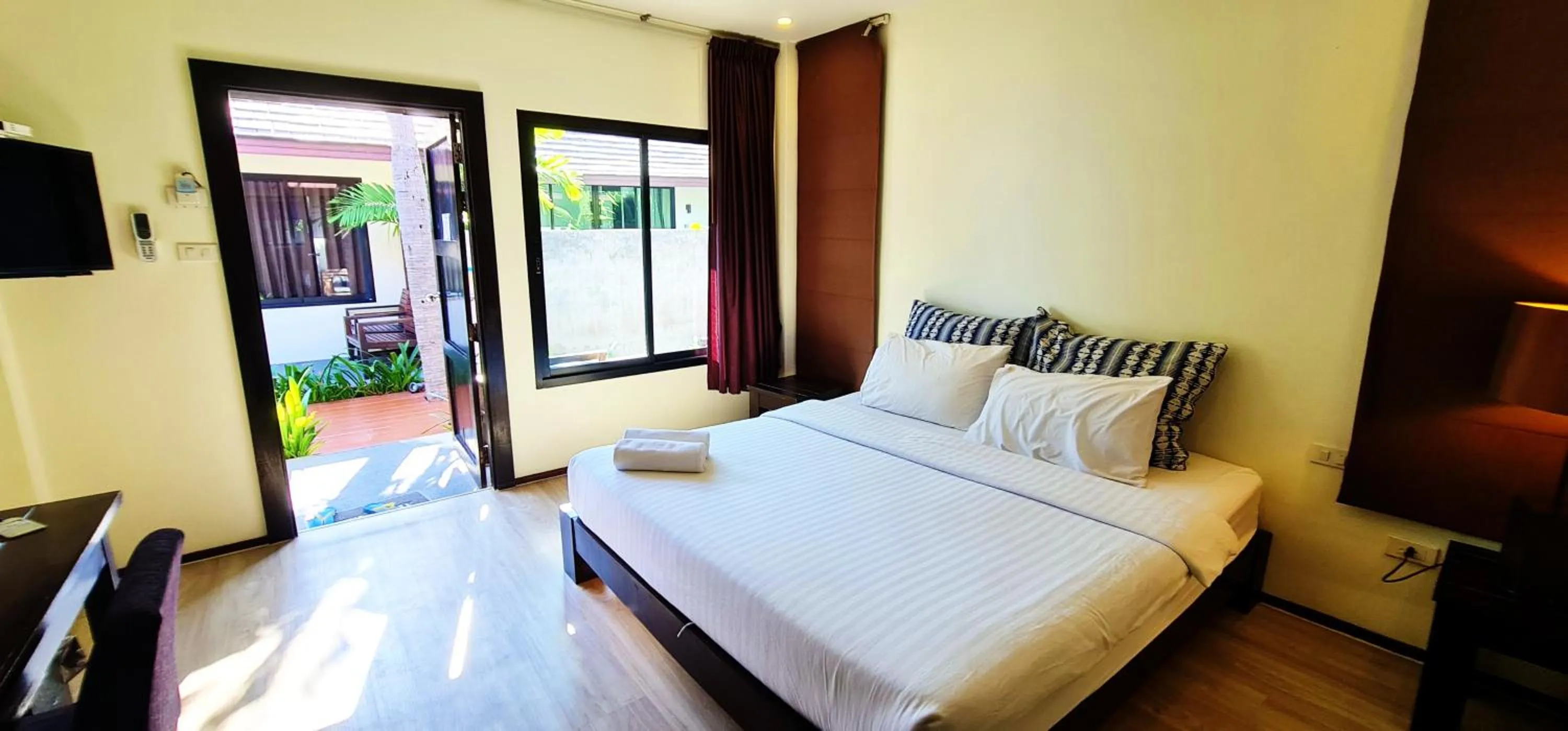 Bed in Chidlom Resort