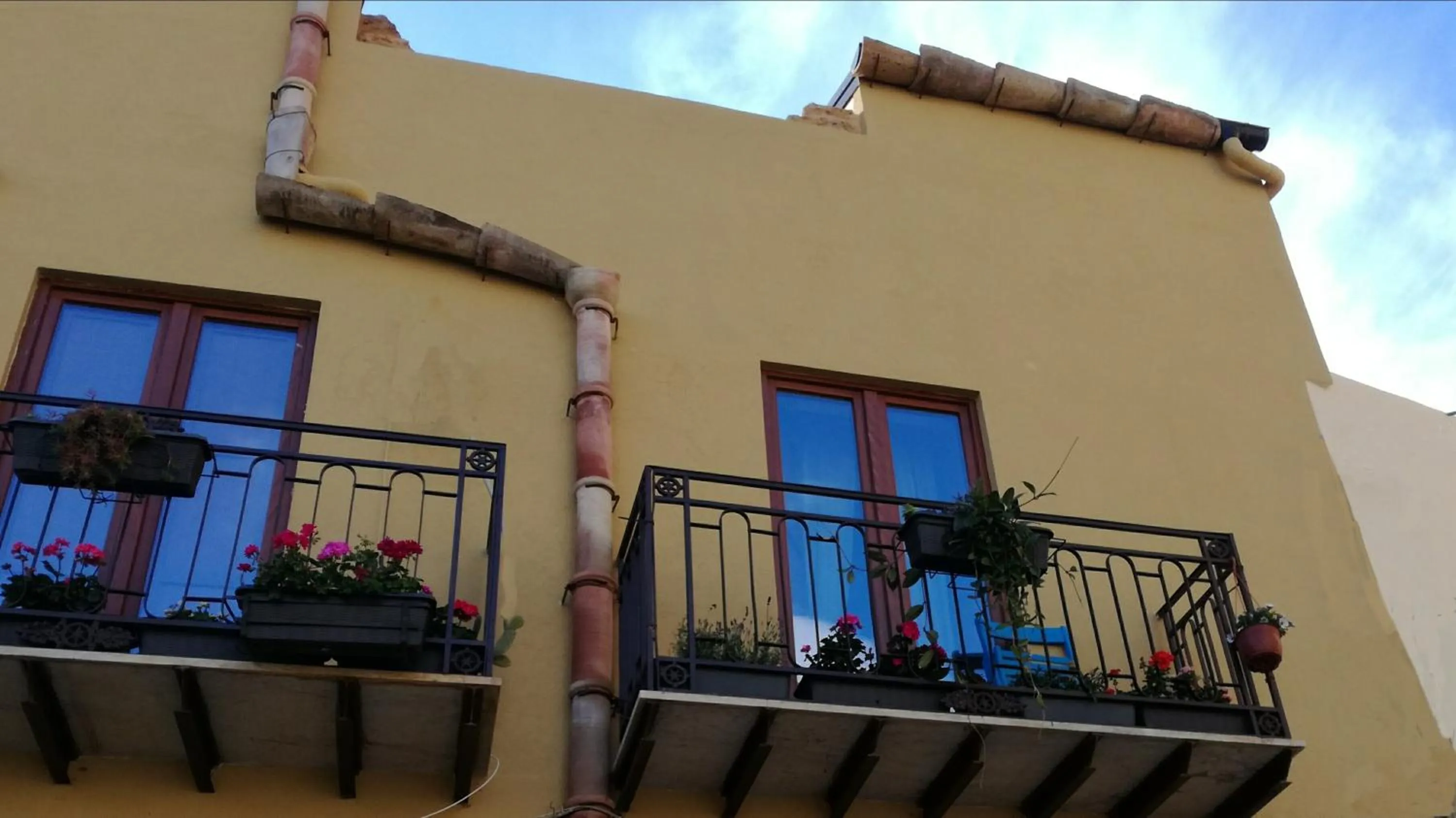 Property building in Aljama - Downtown B&B