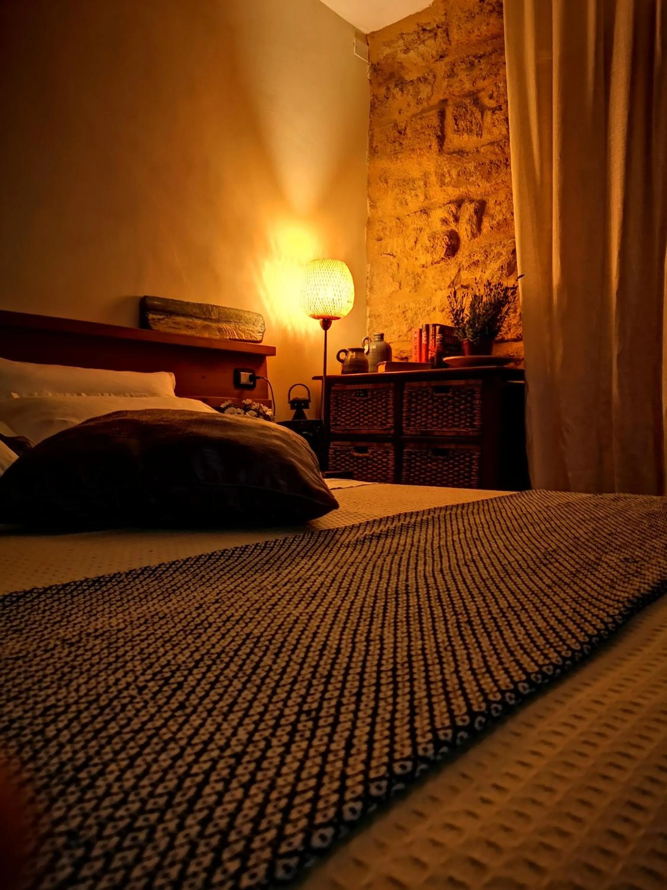 Bed in Aljama - Downtown B&B