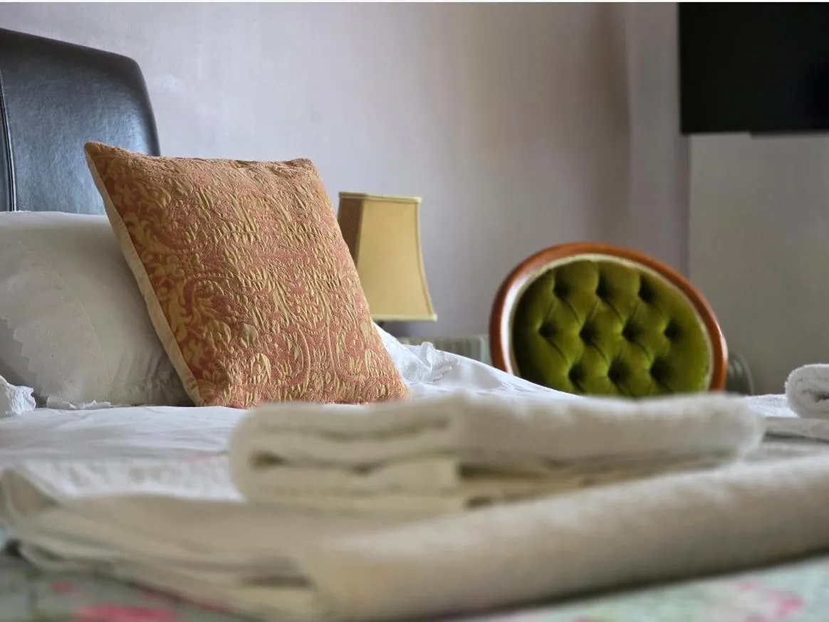 Bed in The Steam Packet