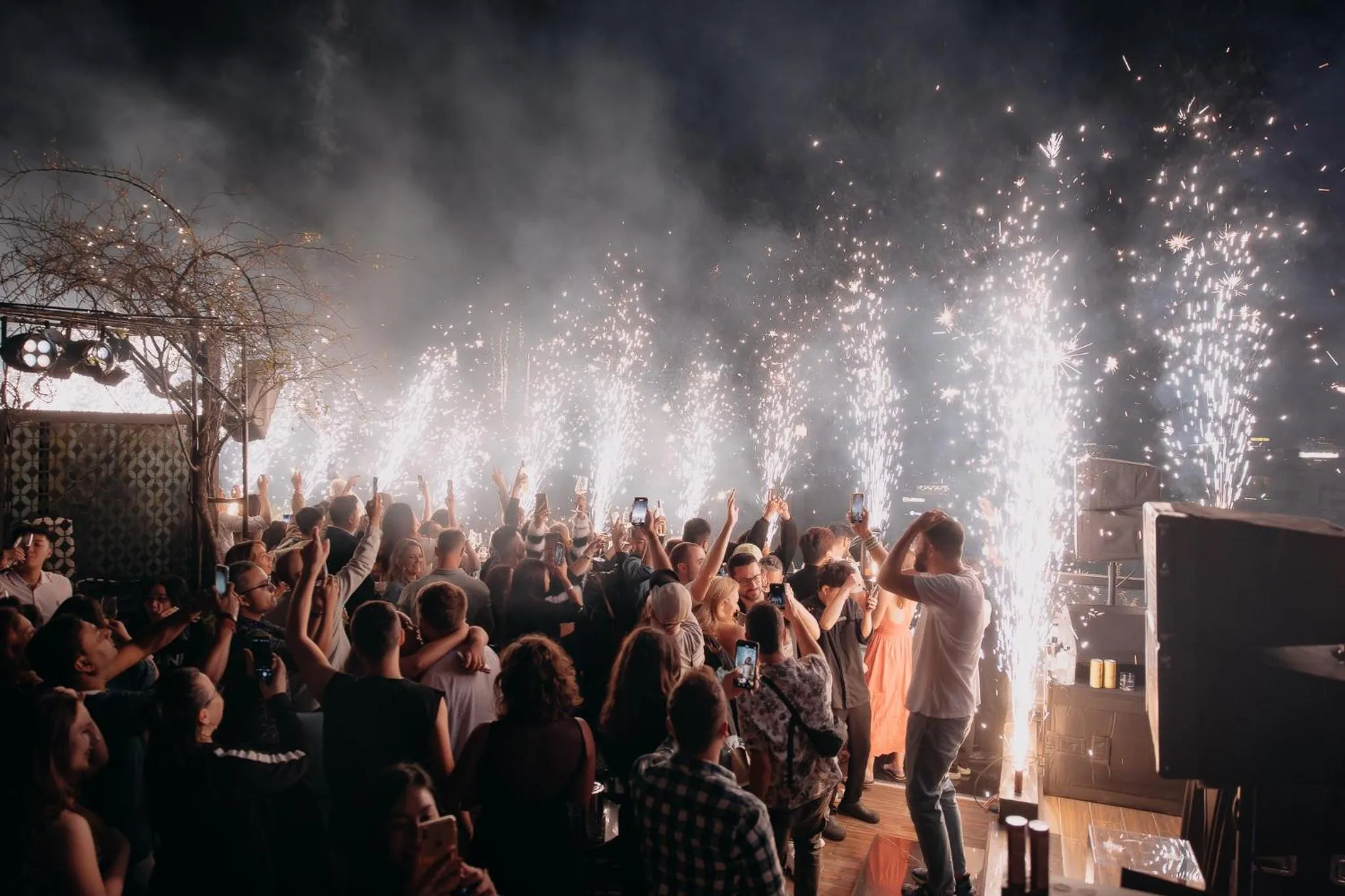 Property building in La Mejor Hotel & Sky Bar