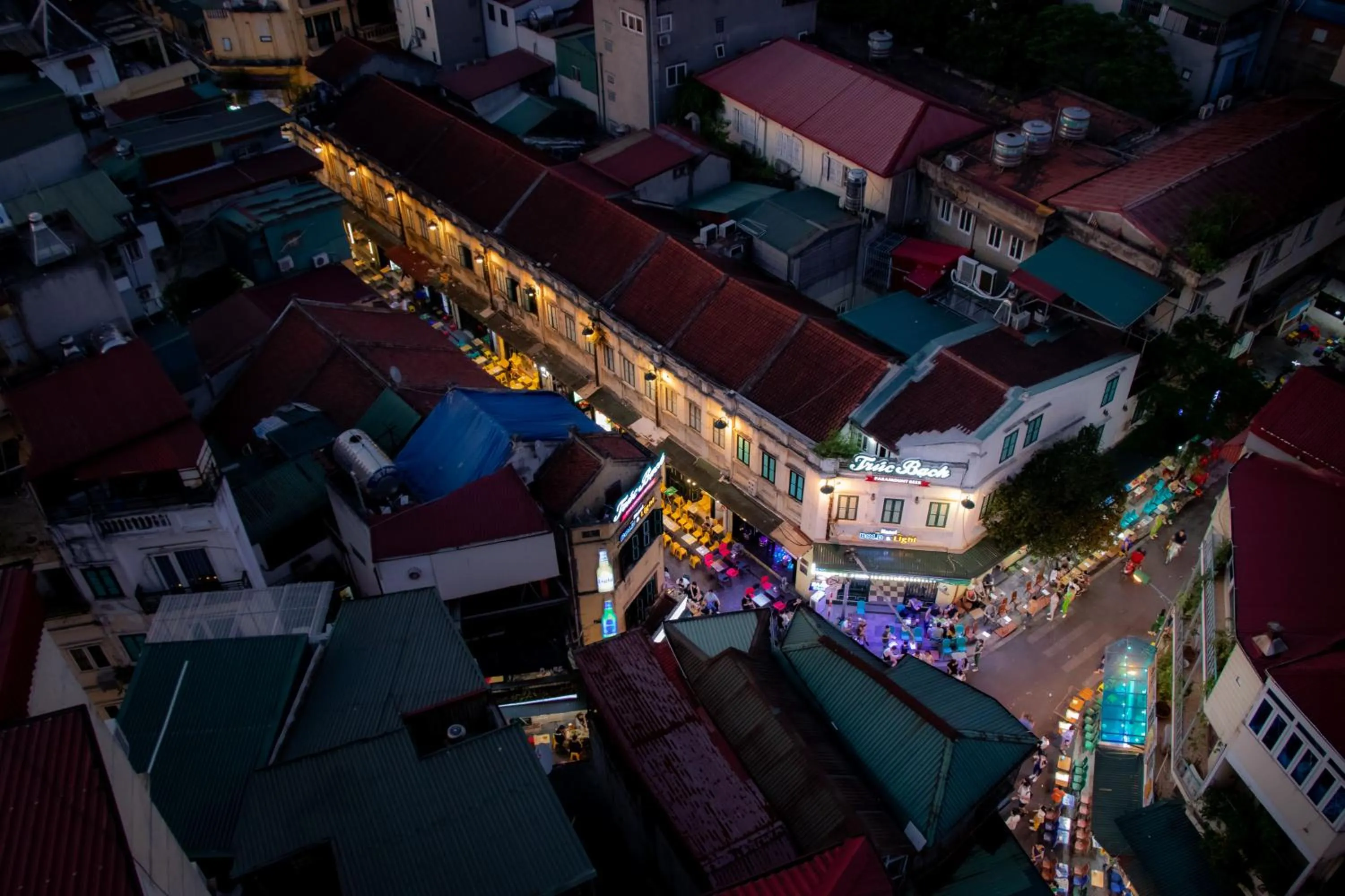 Lounge or bar in La Mejor Hotel & Sky Bar