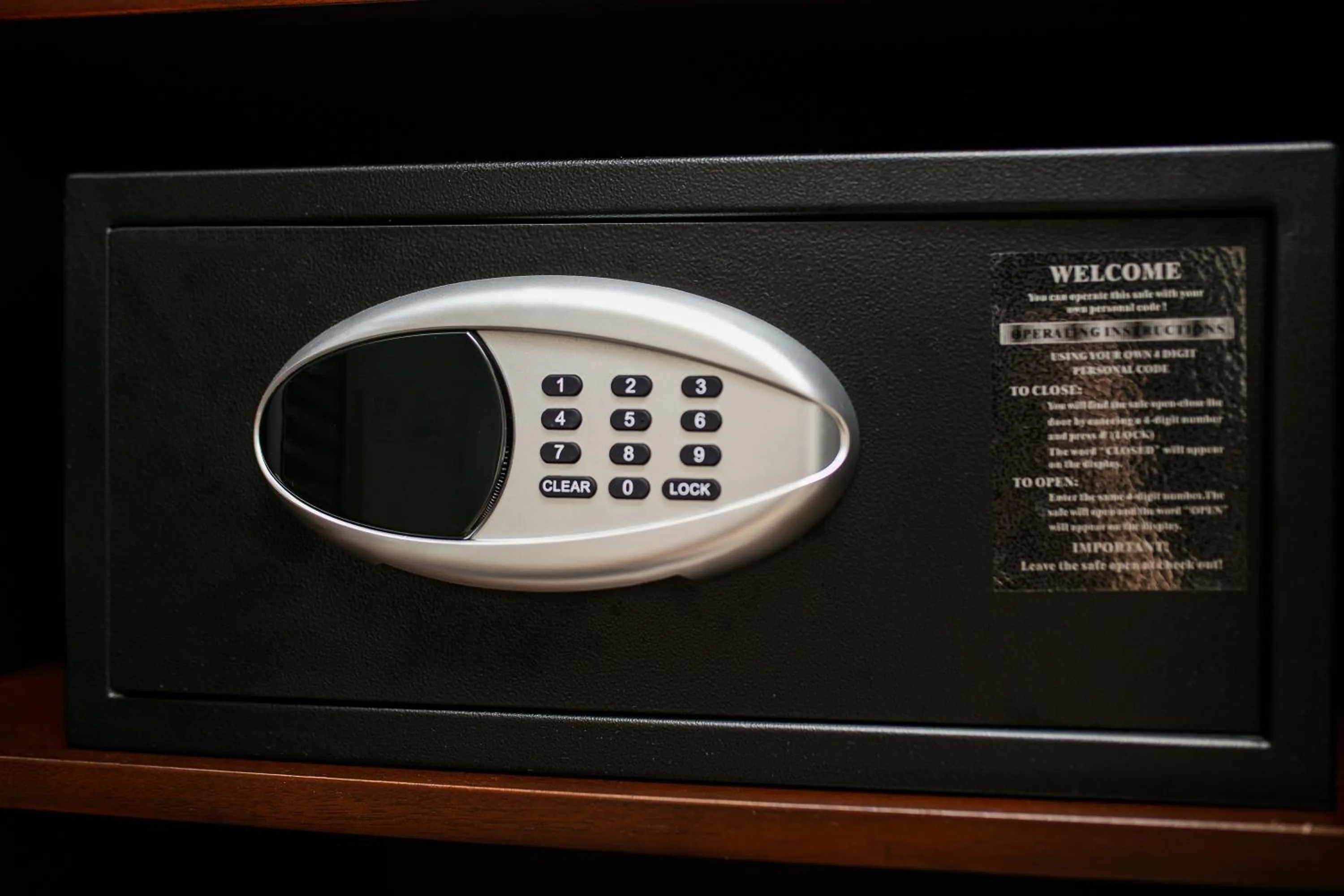 safe in La Mejor Hotel & Sky Bar