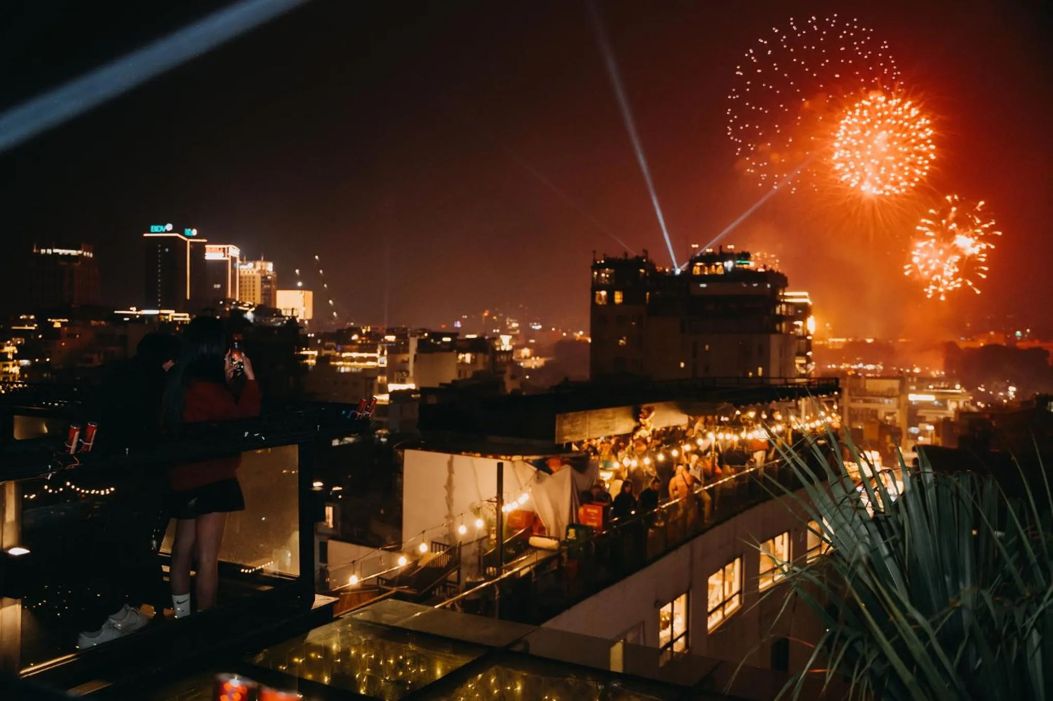 Property building in La Mejor Hotel & Sky Bar