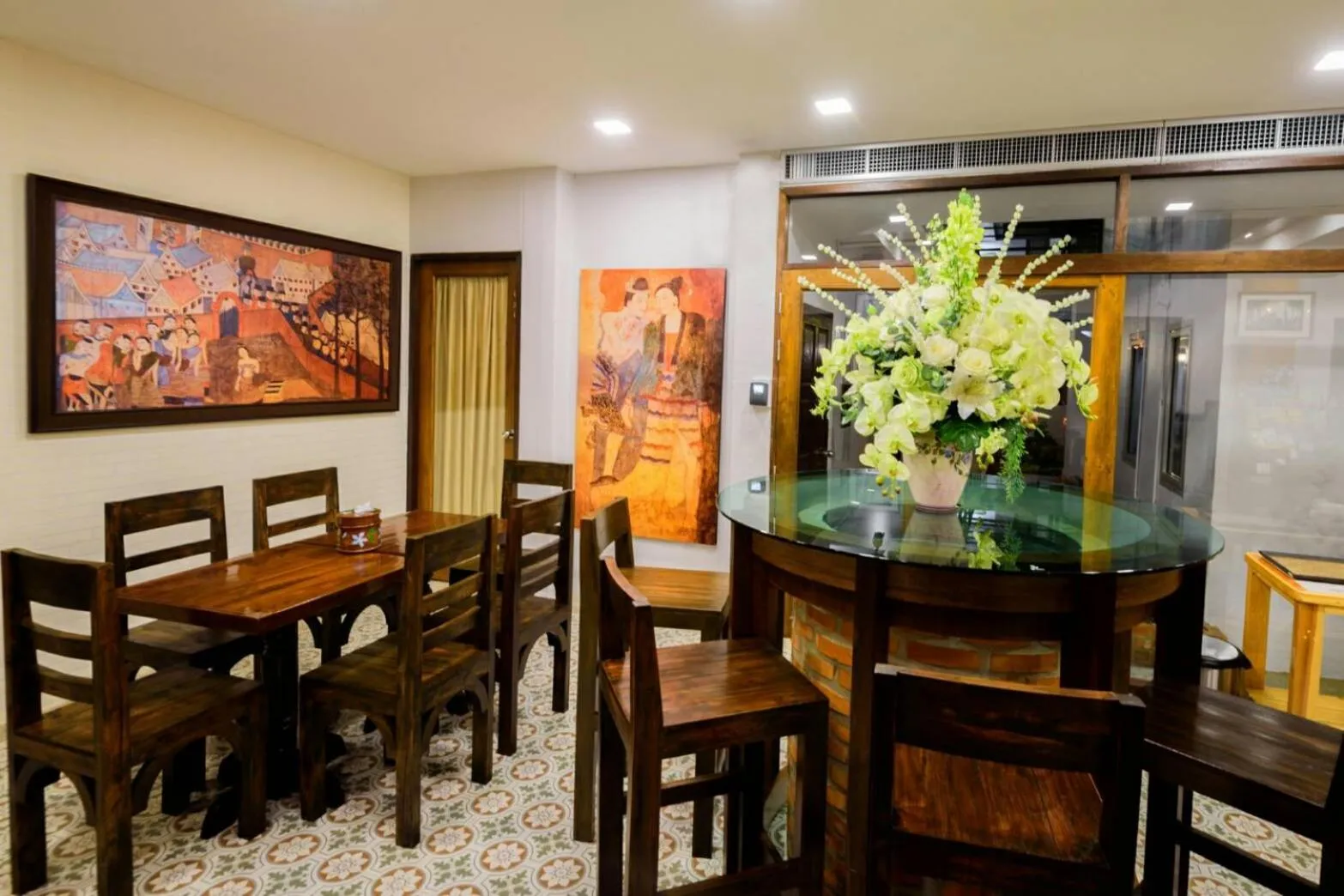 Restaurant/places to eat in Panna Heritage Boutique Hotel - SHA Plus