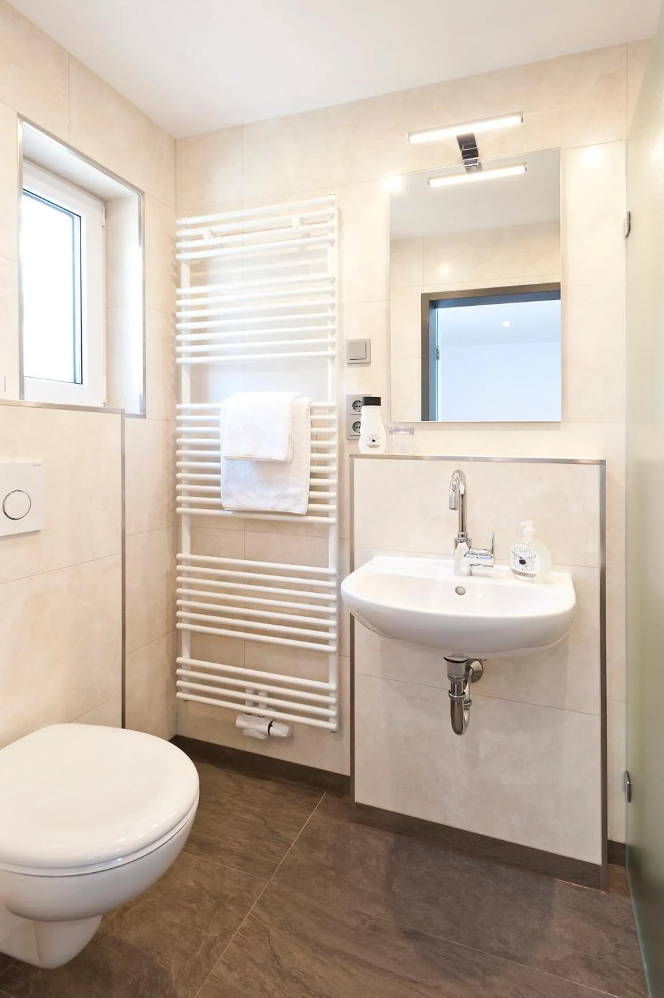 Photo of the whole room in Hotel Käferstein garni