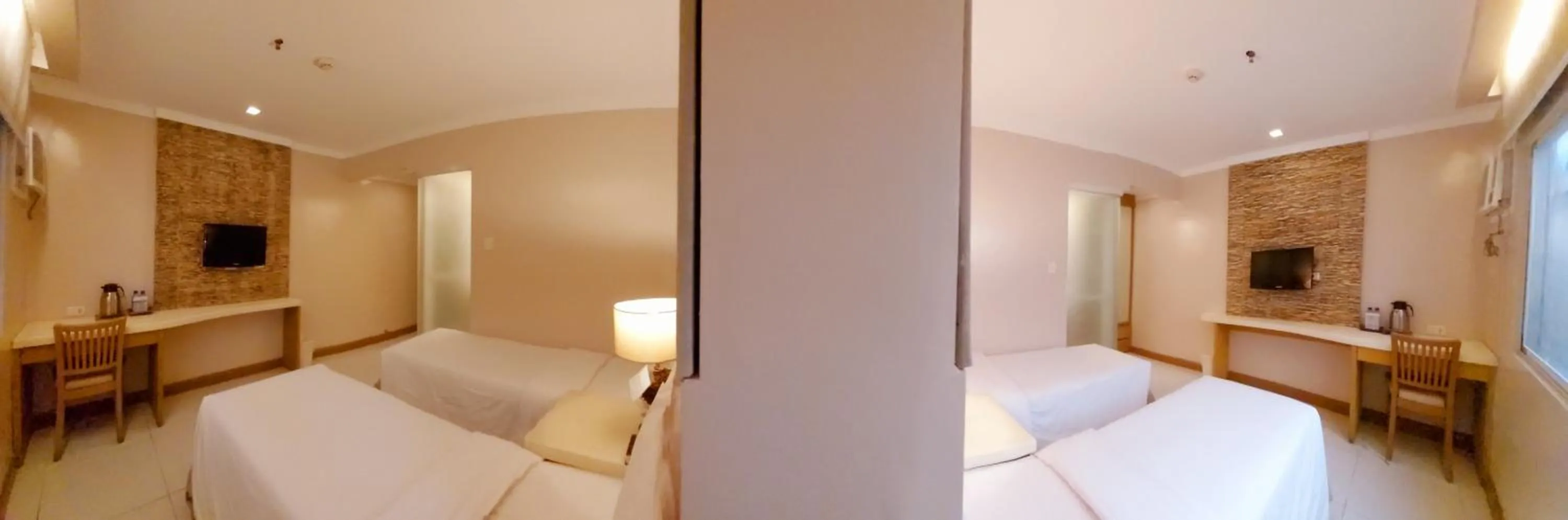 Bedroom, Bed in Chalet Baguio