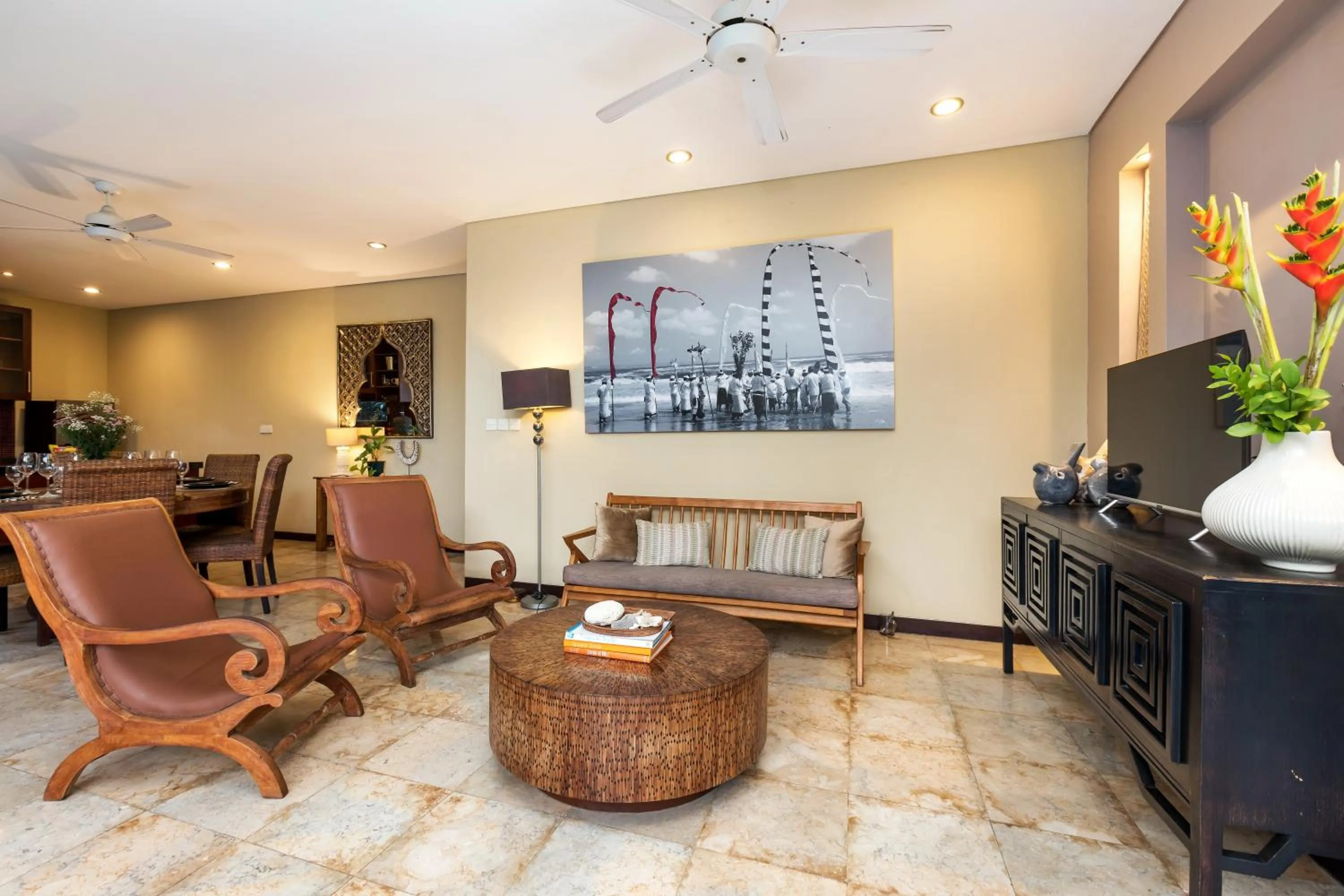 TV and multimedia in Jabunami Estate