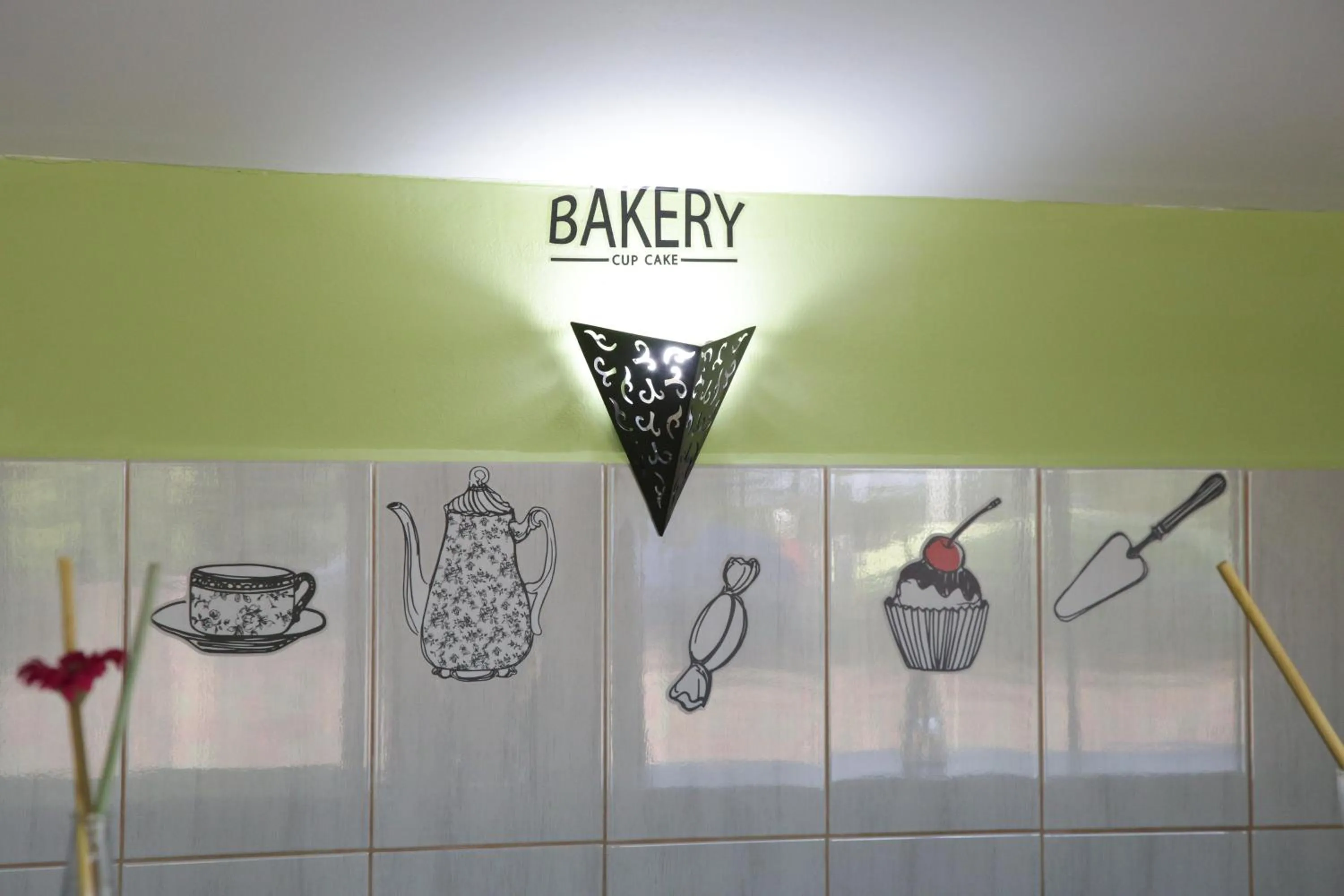 Restaurant/places to eat in City Comfort Villa