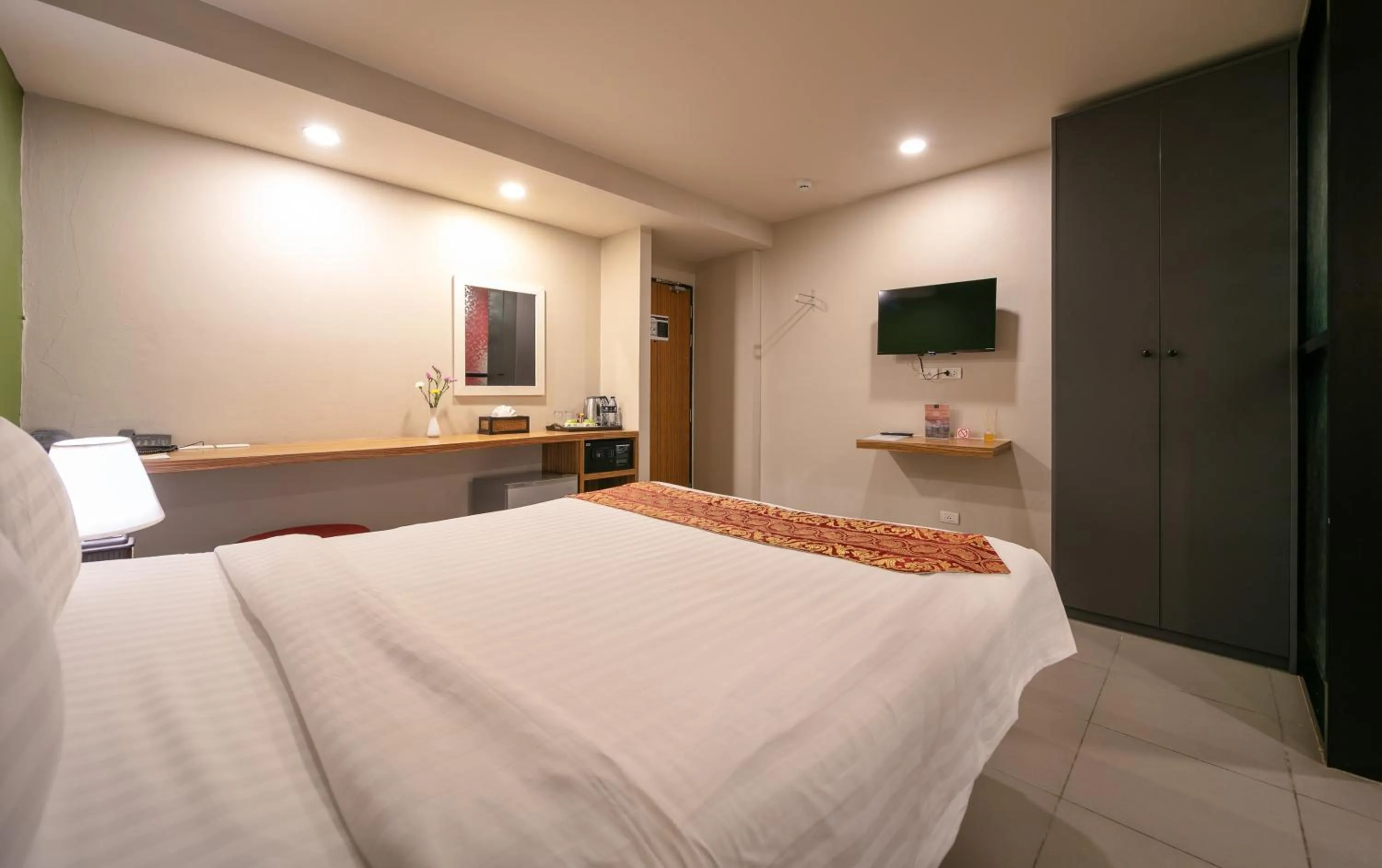 Bed in Gu Hotel Patong