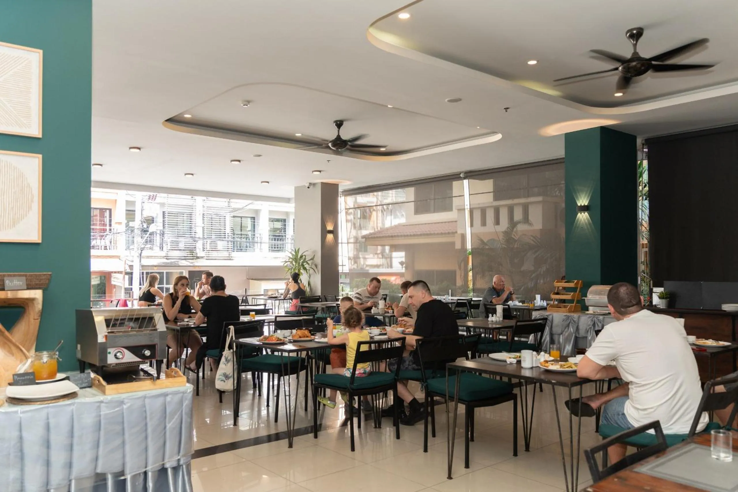 Breakfast in Gu Hotel Patong