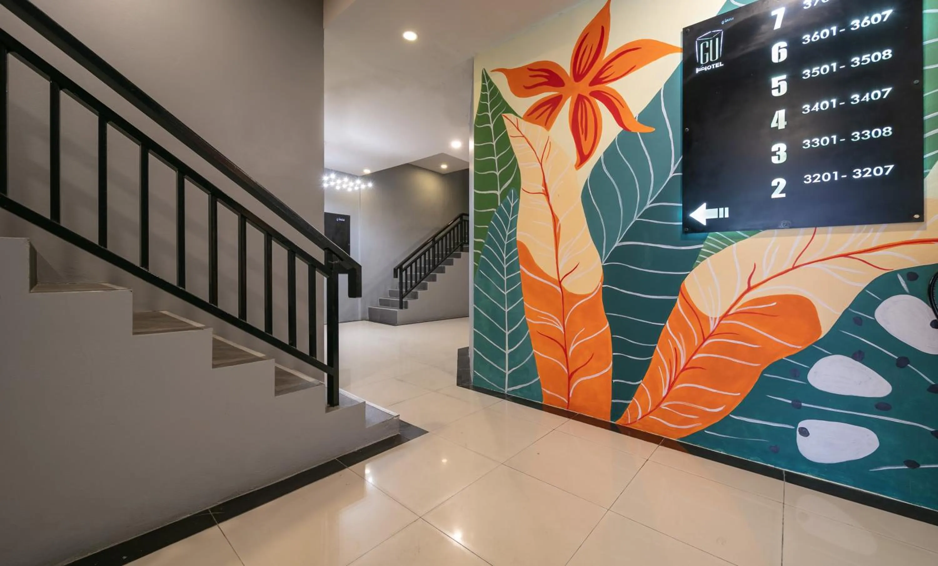 Facade/entrance in Gu Hotel Patong