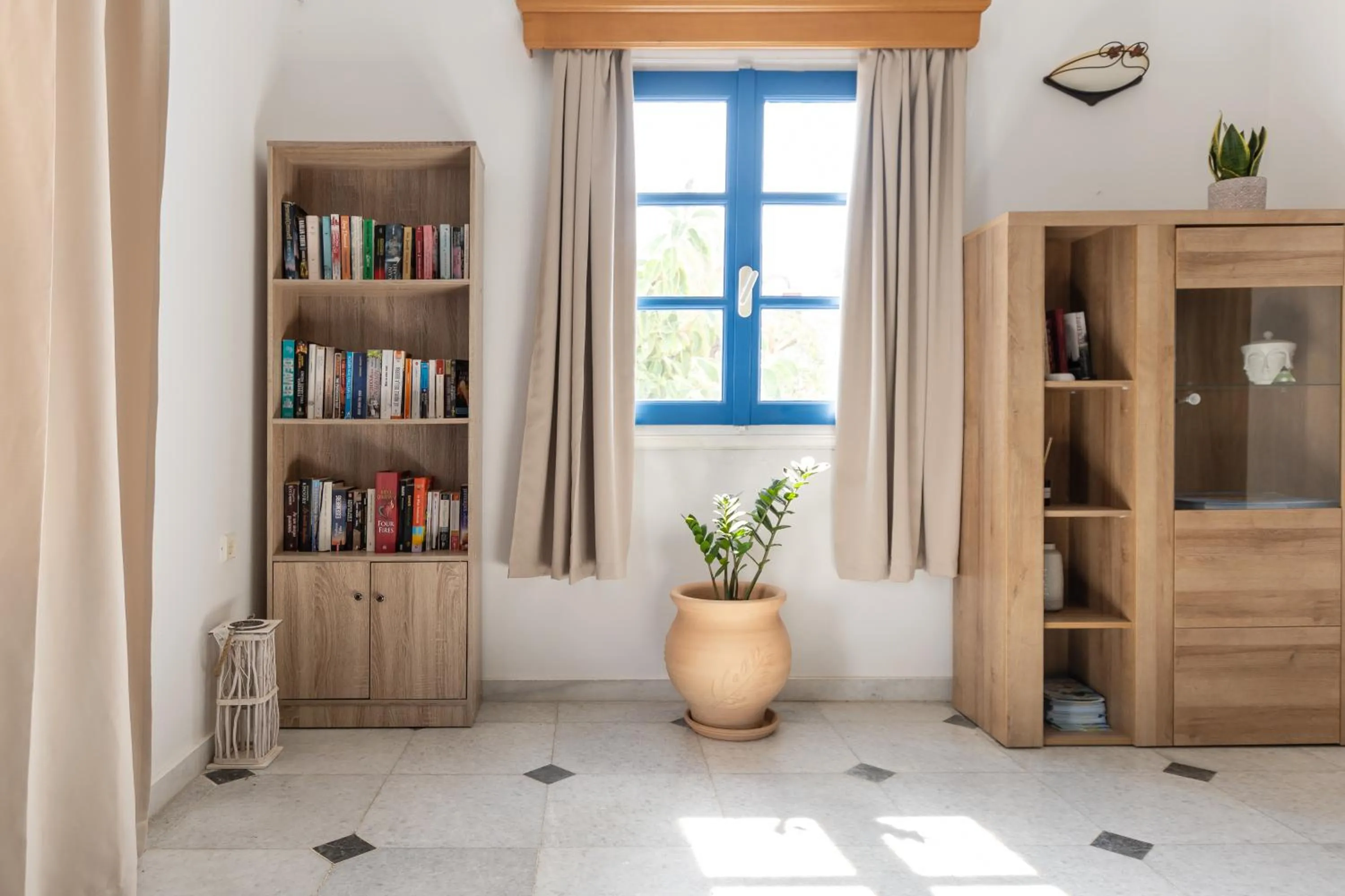 Library in Hotel Francesca