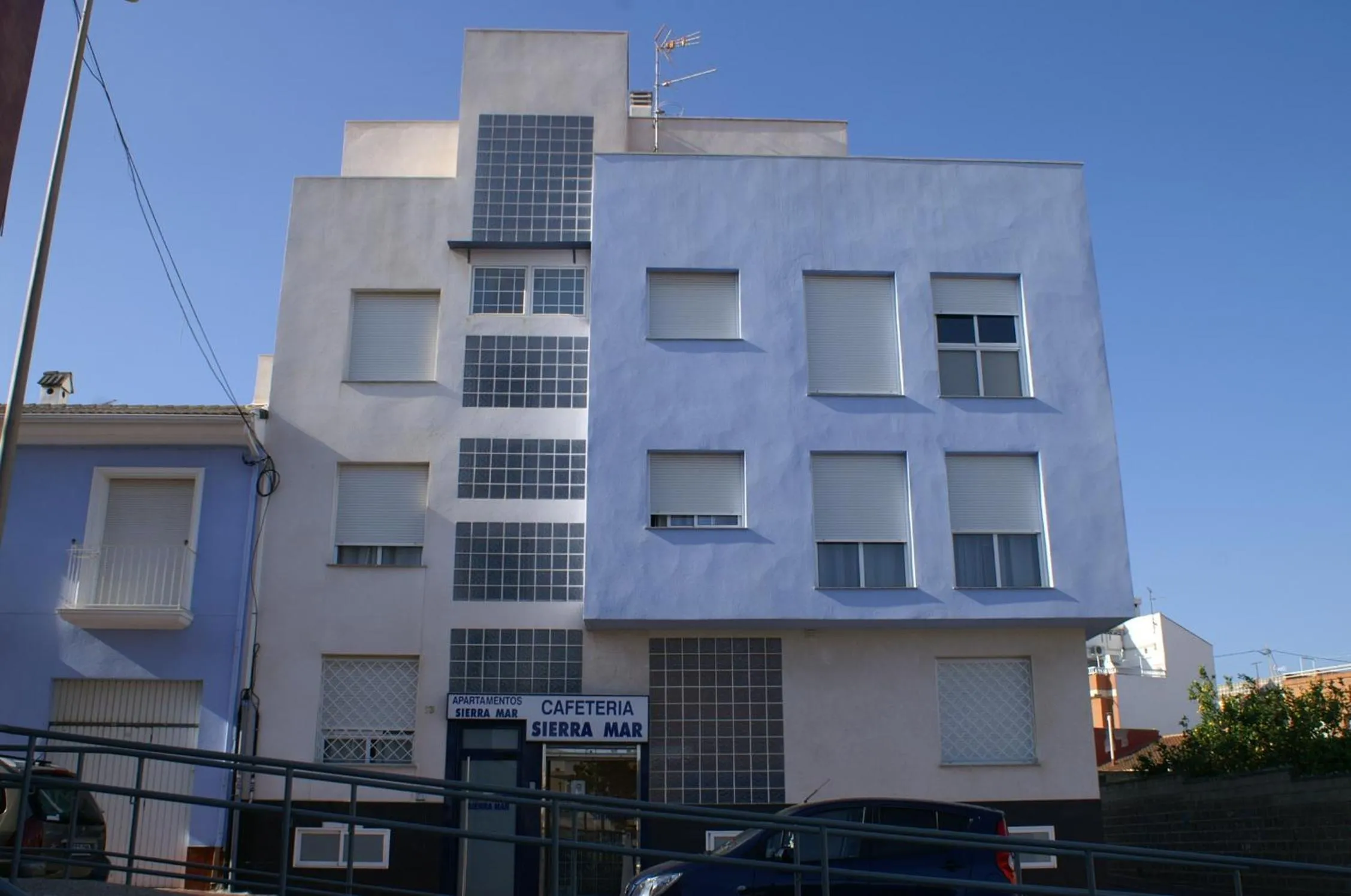 Property building in Hotel Sierra Mar