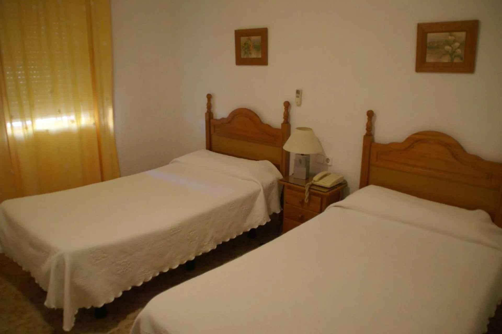 Photo of the whole room, Bed in Hotel Sierra Mar