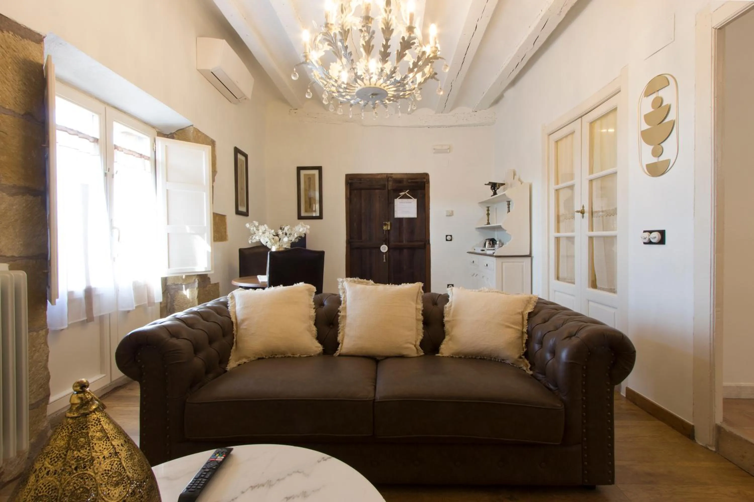 Living room in Hotel Boutique Posada de Sajazarra