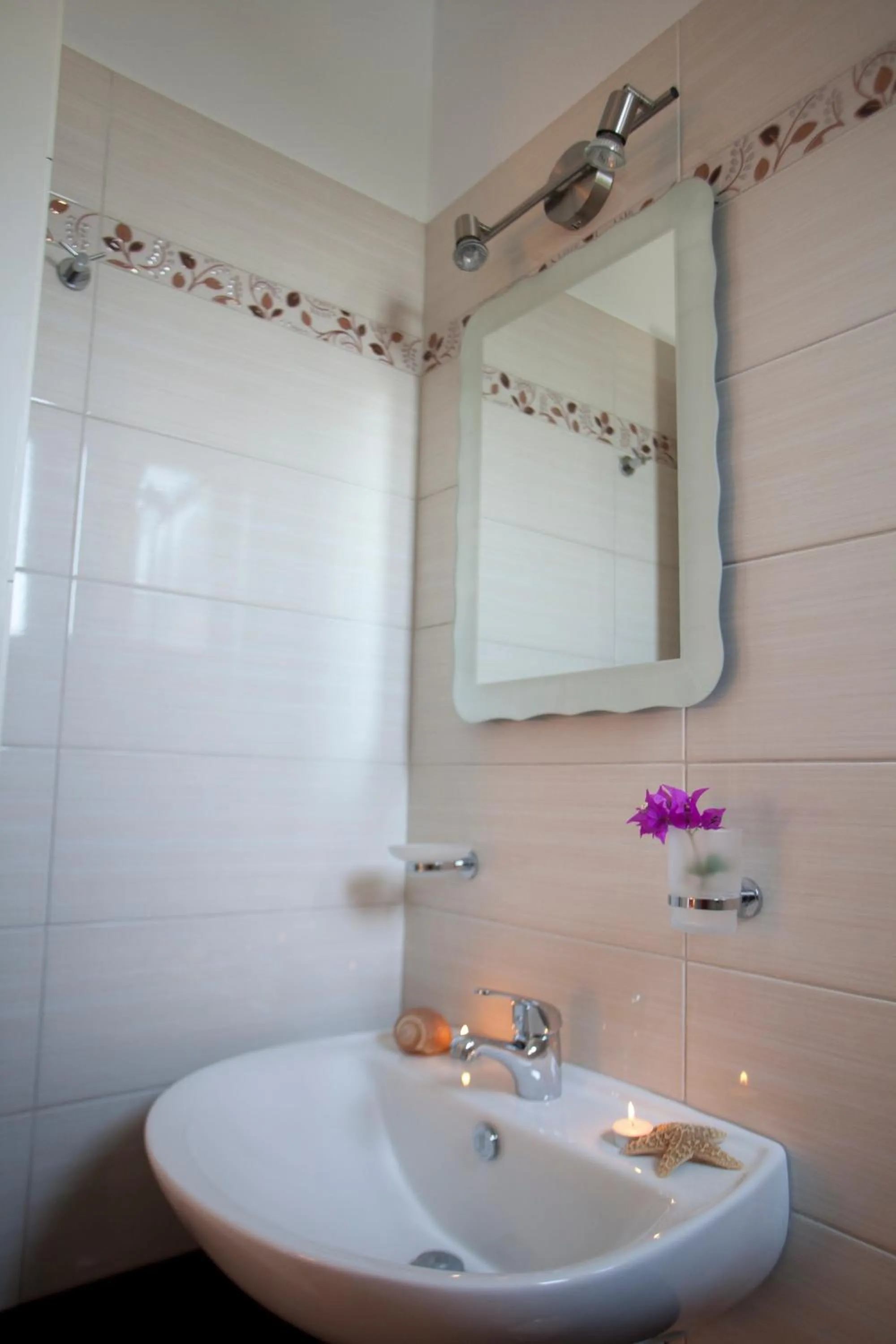 Bathroom in Anna Studios