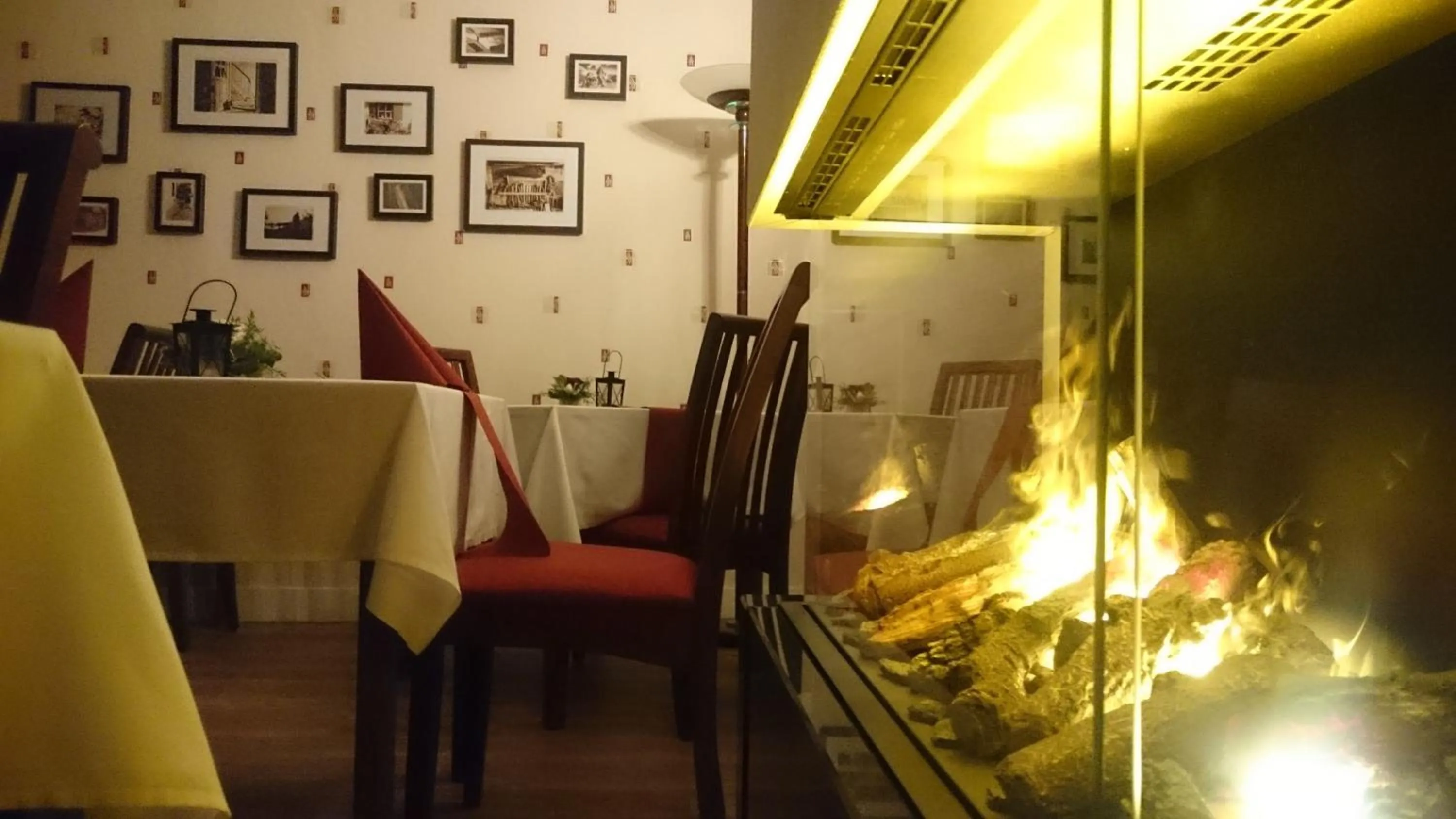 Restaurant/places to eat in Rhodaer Grund