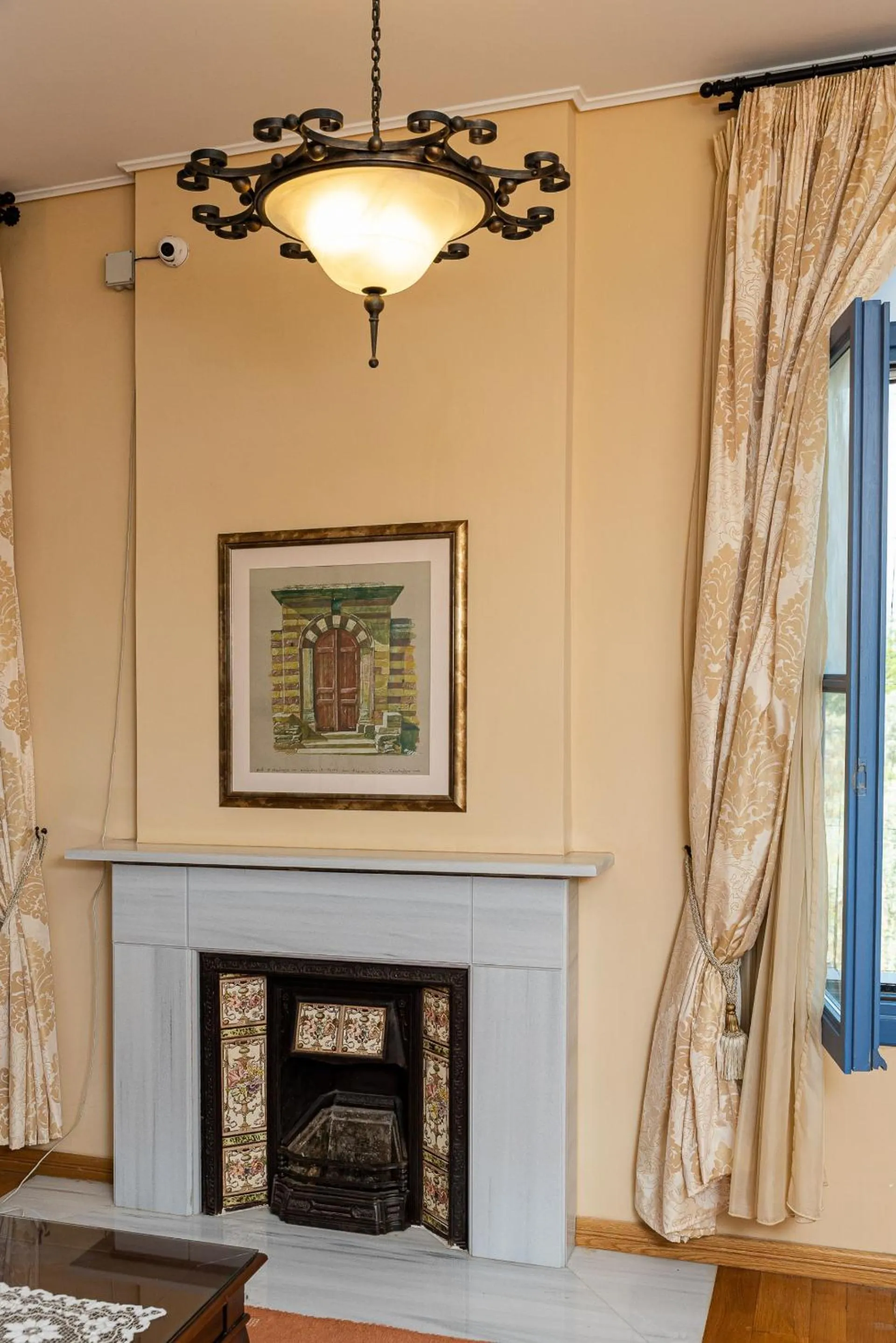 Decorative detail in Sourediko