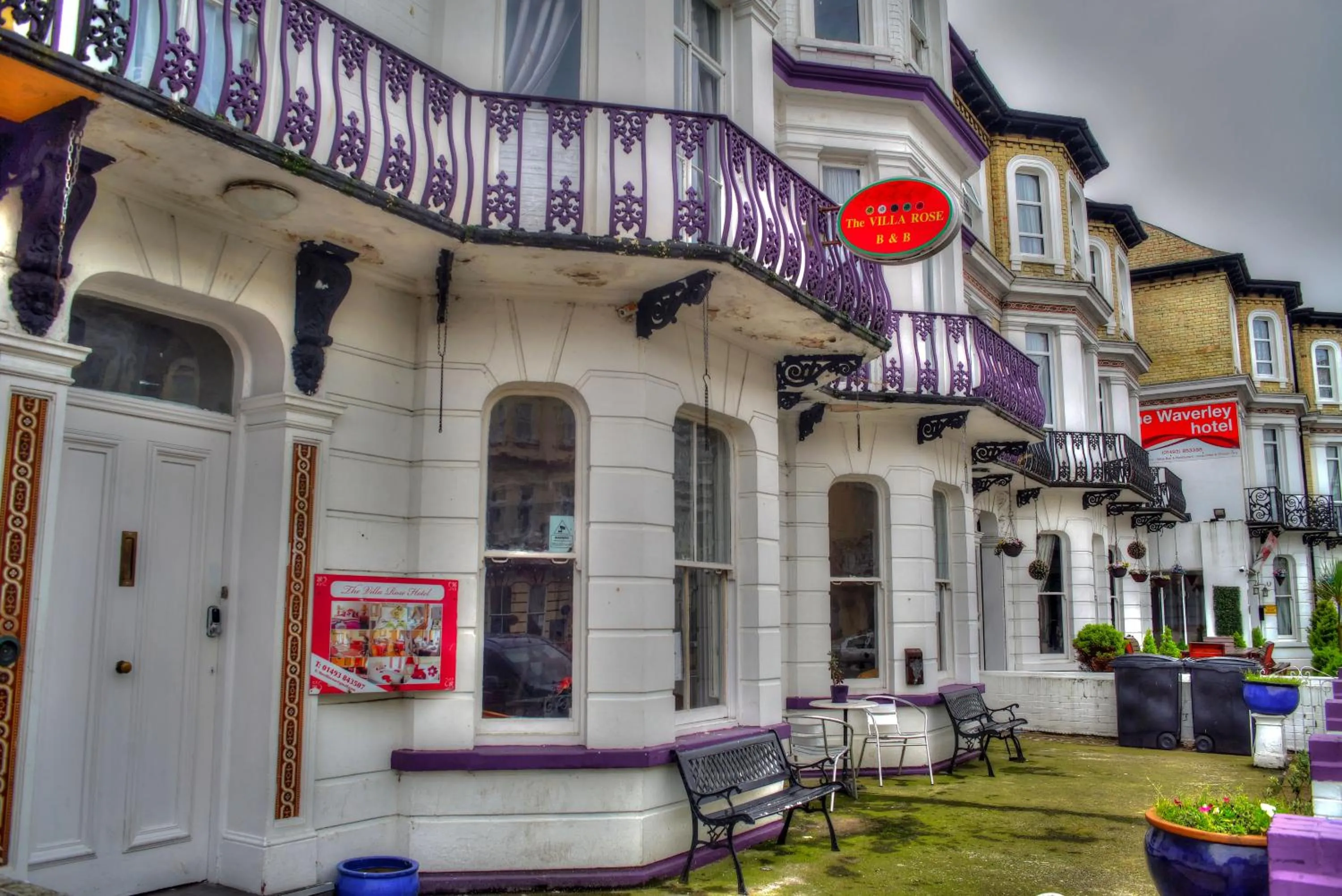 Facade/entrance in Villa Rose
