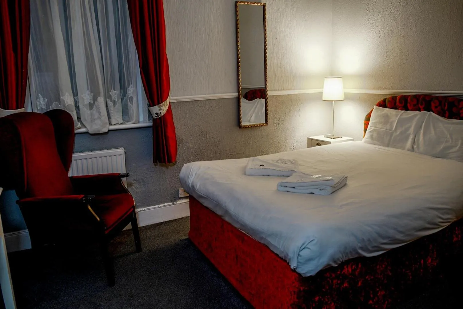 Bedroom, Bed in Villa Rose