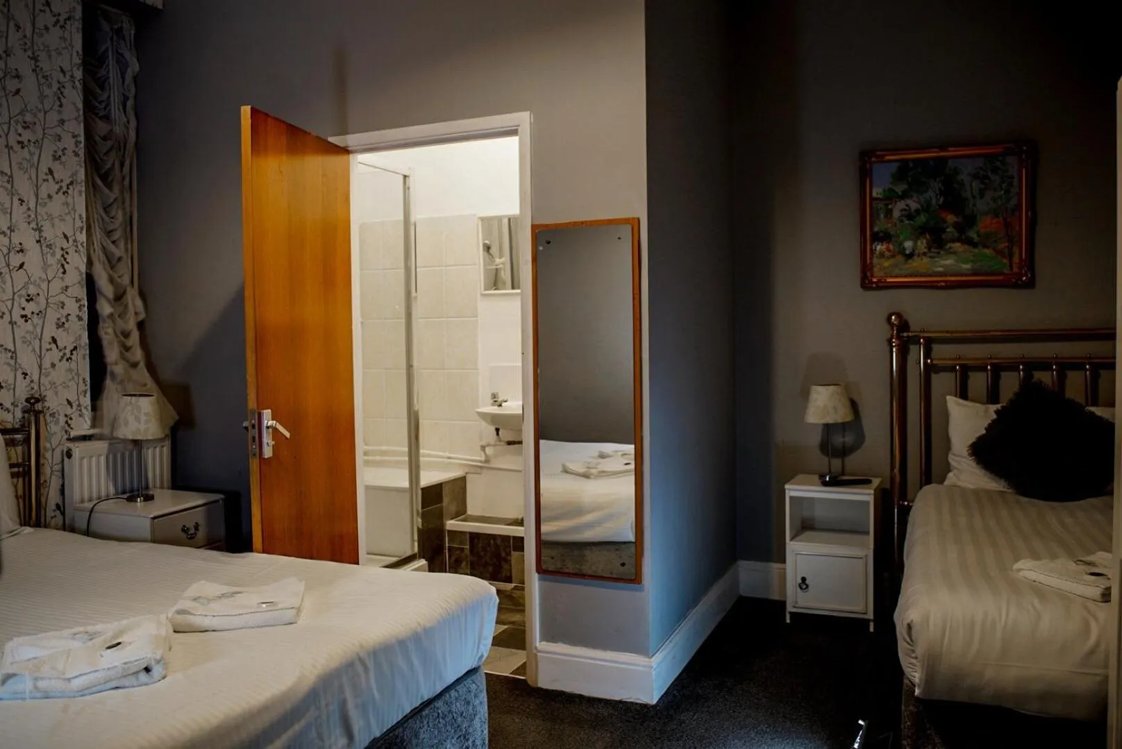 Bedroom, Bed in Villa Rose