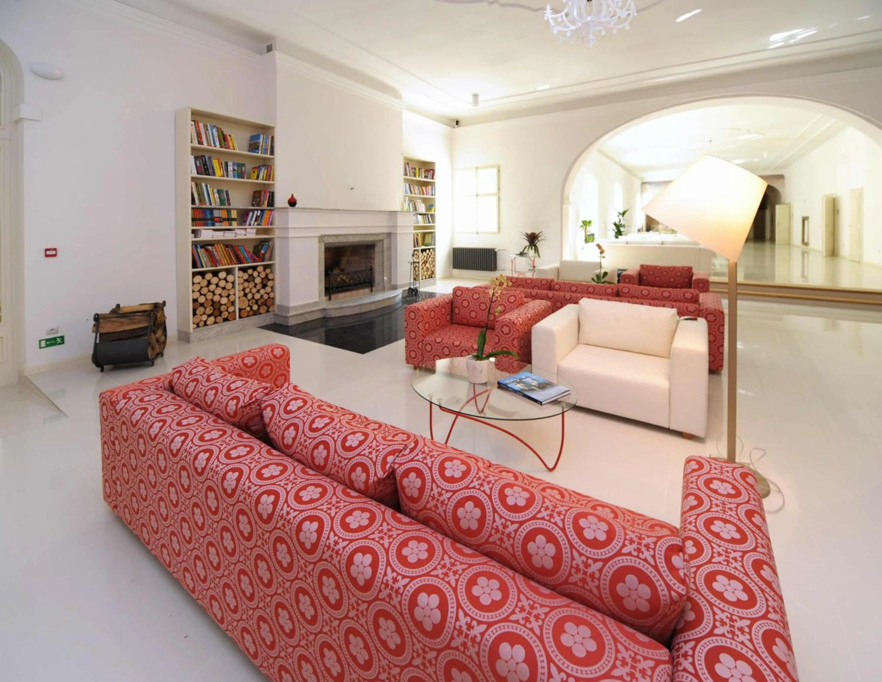 Library in Chateau Herálec Boutique Hotel & Spa by L'Occitane