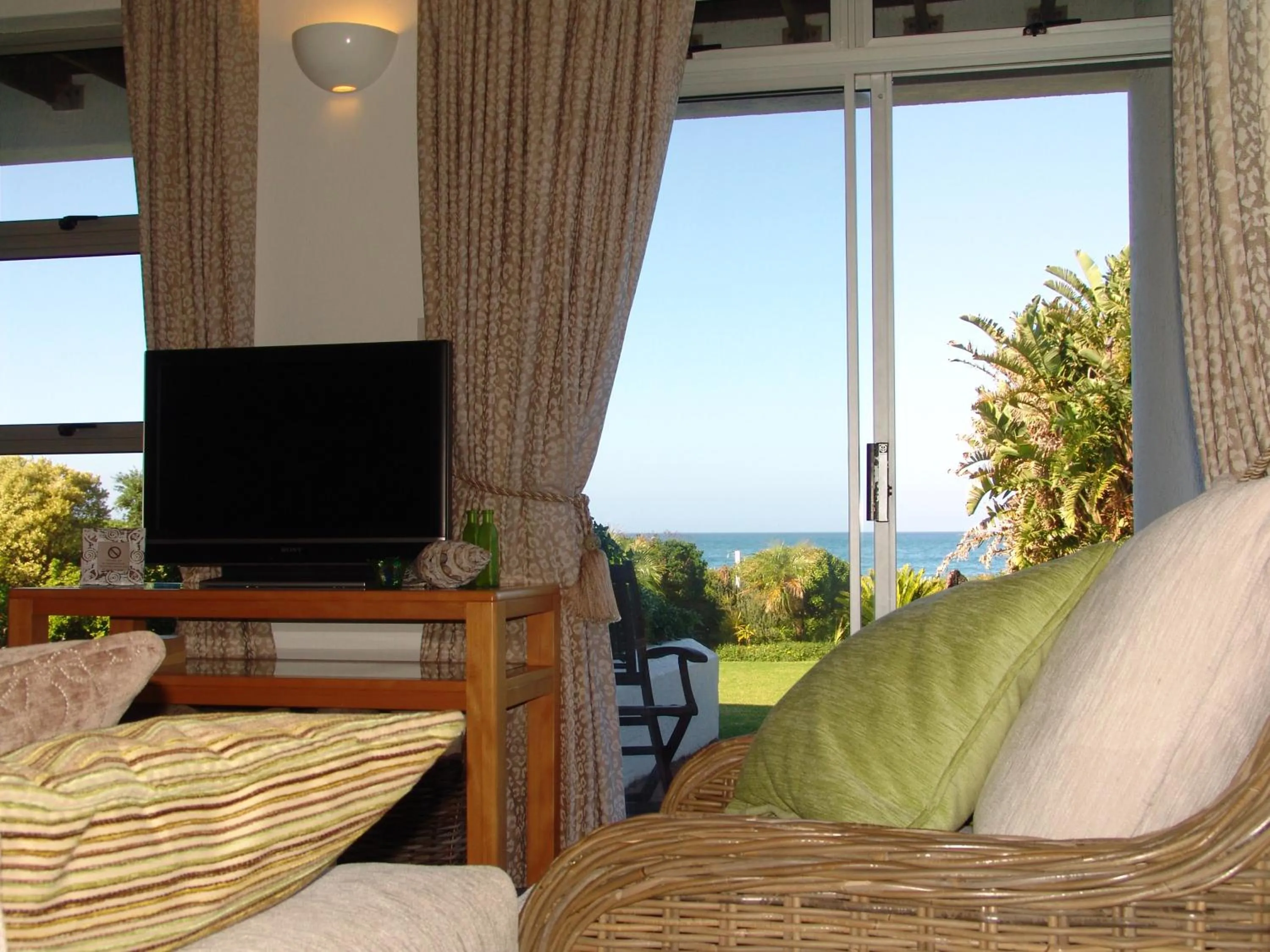 Living room in Diaz 15 House on the Bay