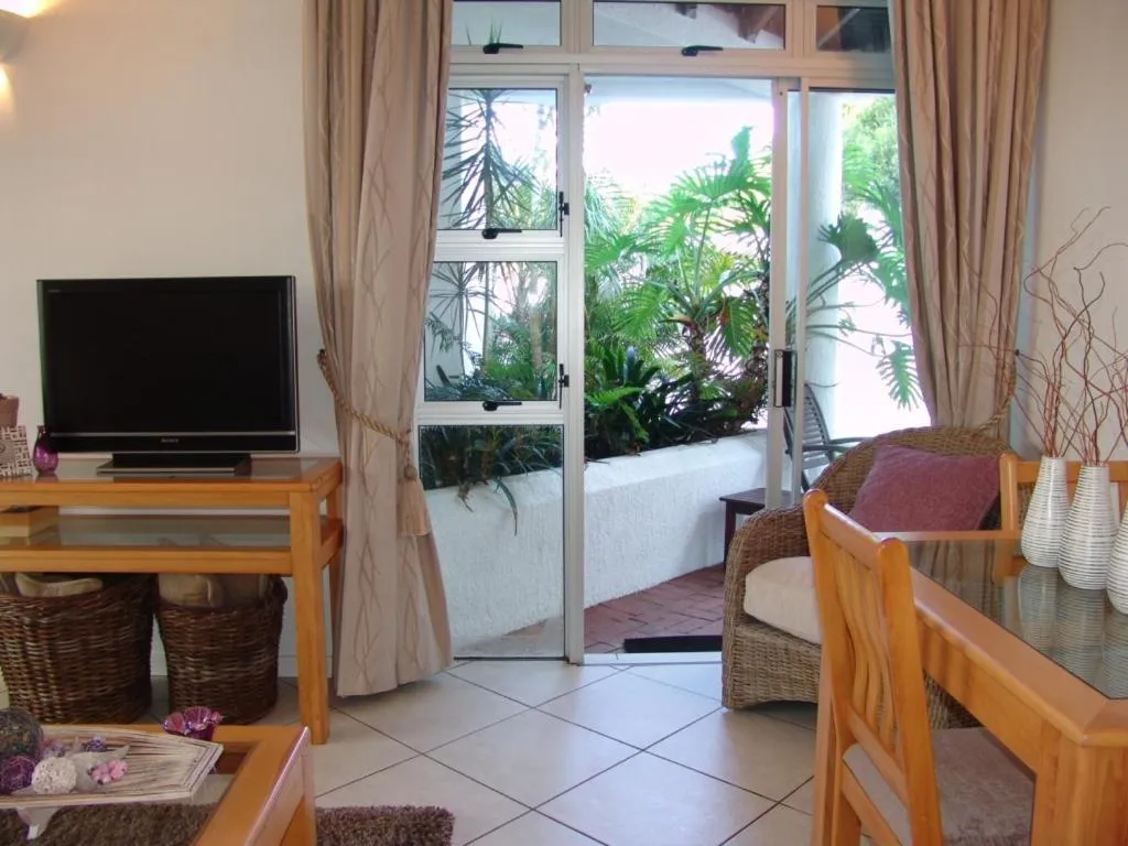 Day in Diaz 15 House on the Bay