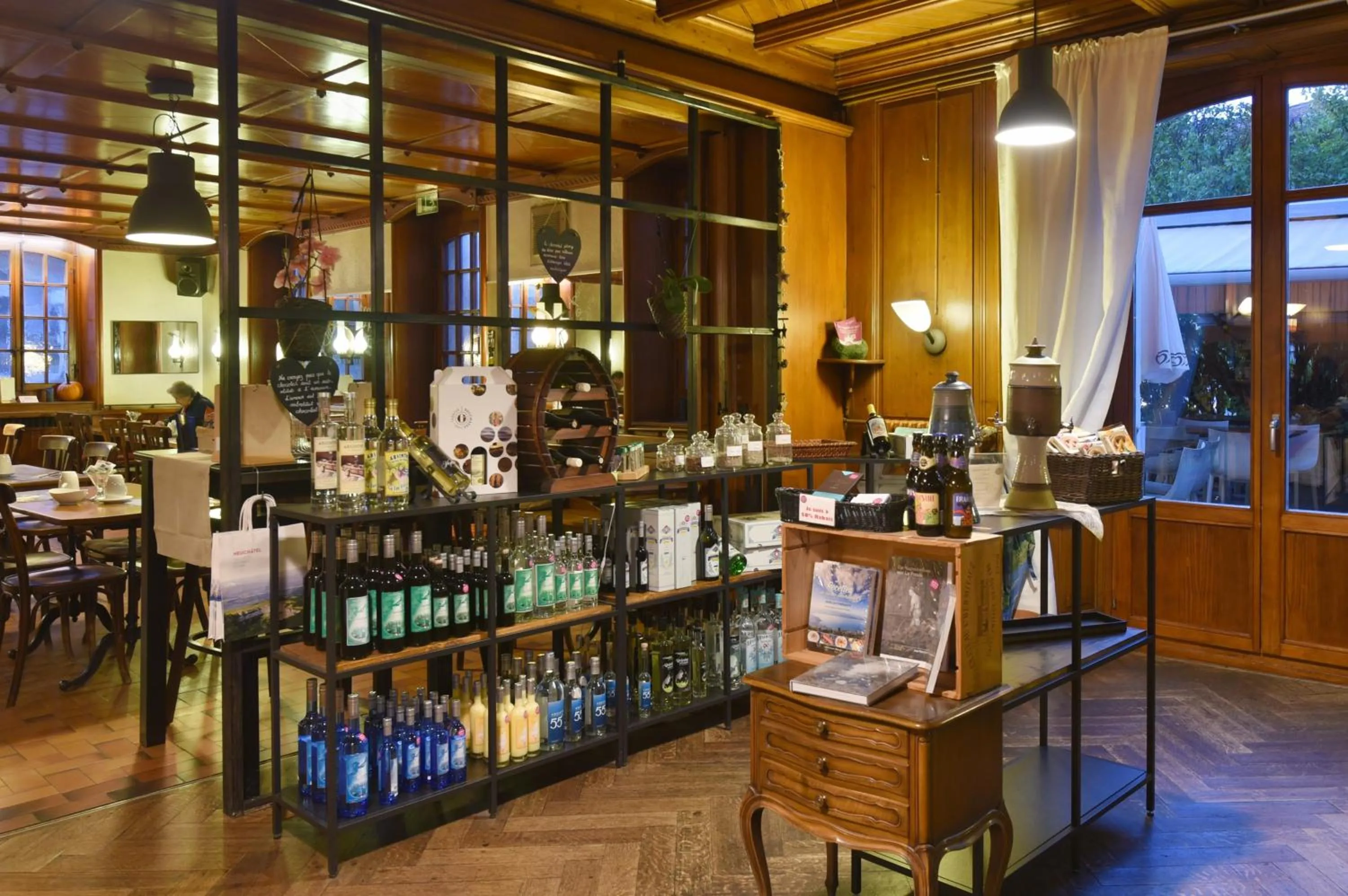 Restaurant/places to eat in Hôtel de l'Aigle