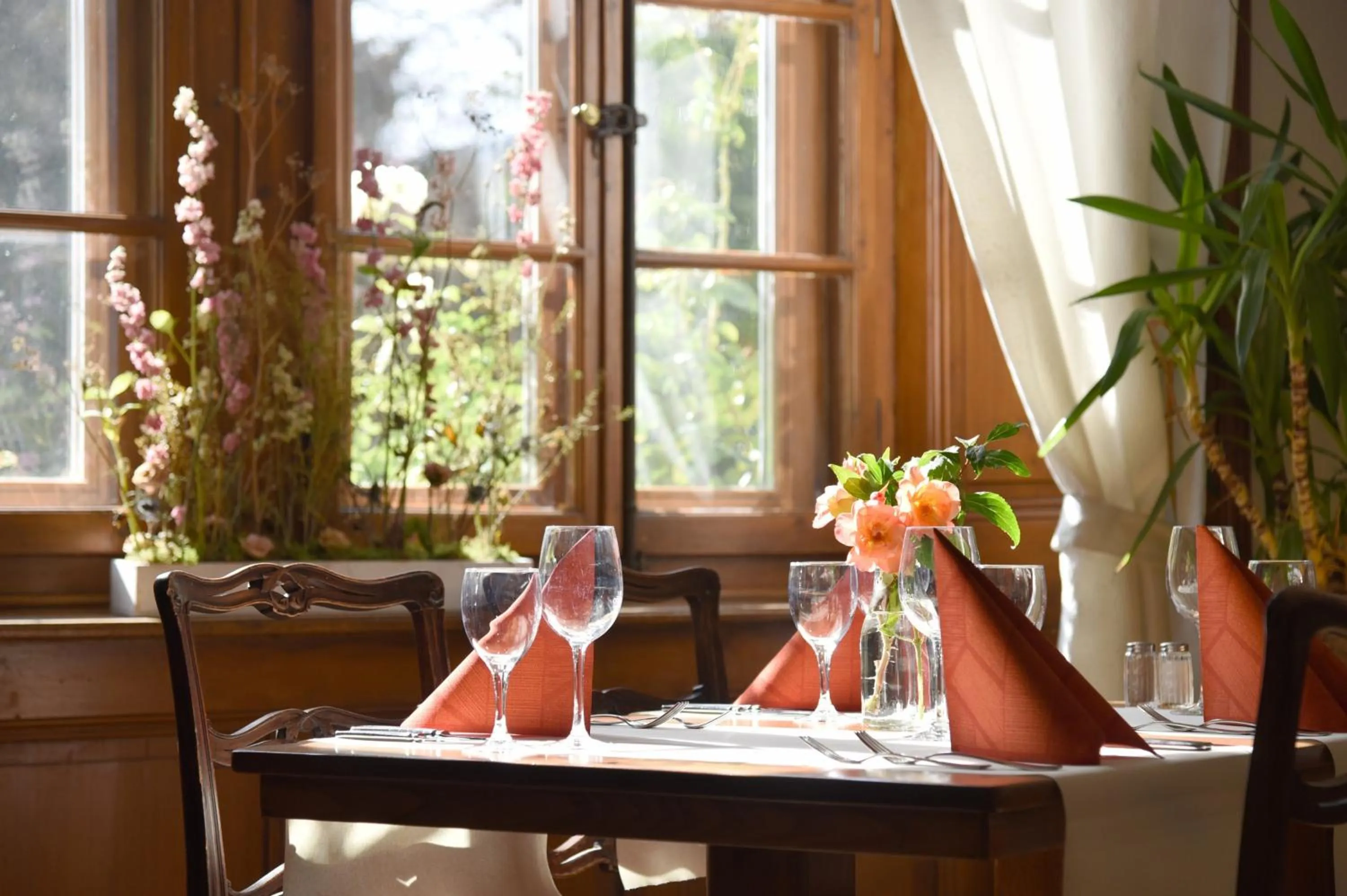 Dining area in Hôtel de l'Aigle