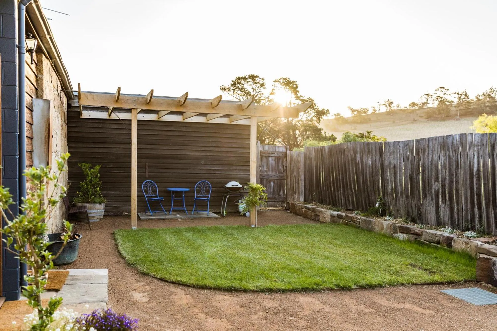 Garden in Daisy Bank Cottages