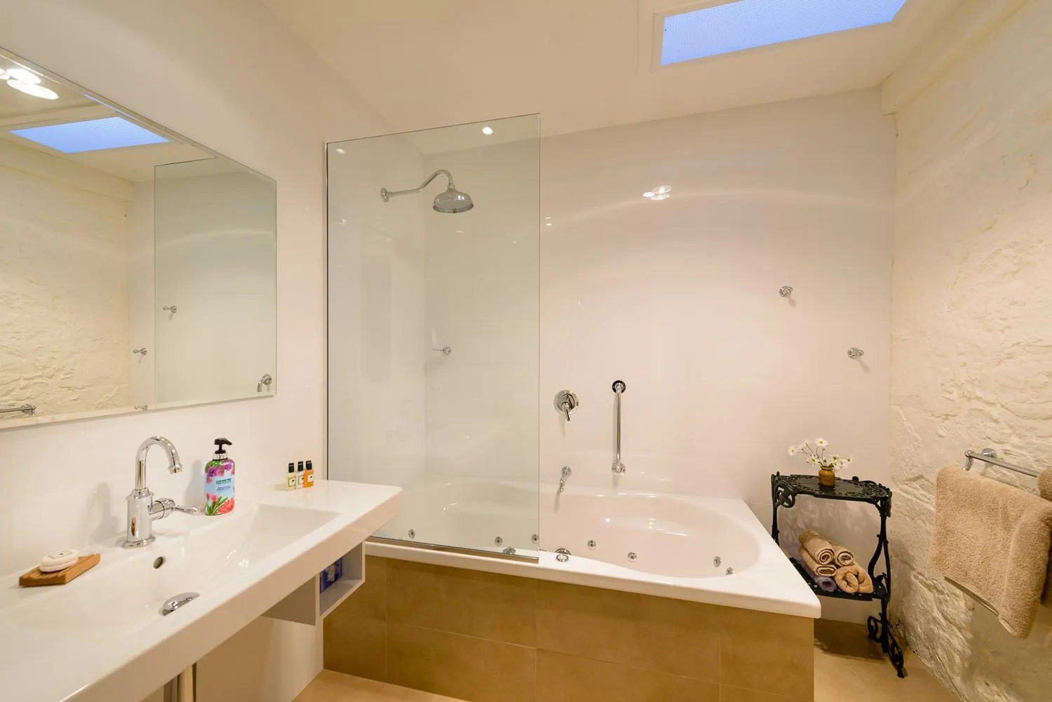 Bathroom in Daisy Bank Cottages