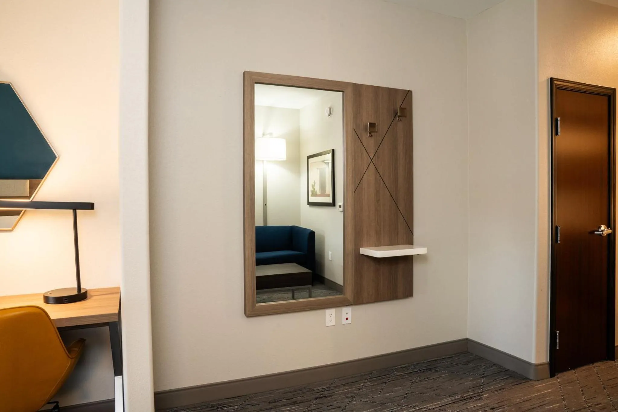 Photo of the whole room, Bed in Holiday Inn Express Las Cruces North by IHG