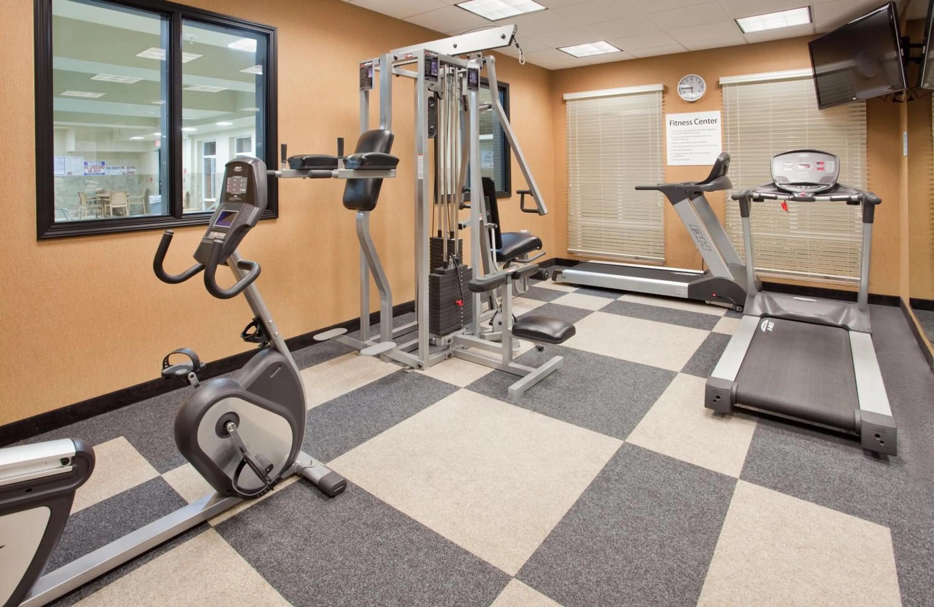Fitness centre/facilities in Holiday Inn Express Las Cruces North by IHG