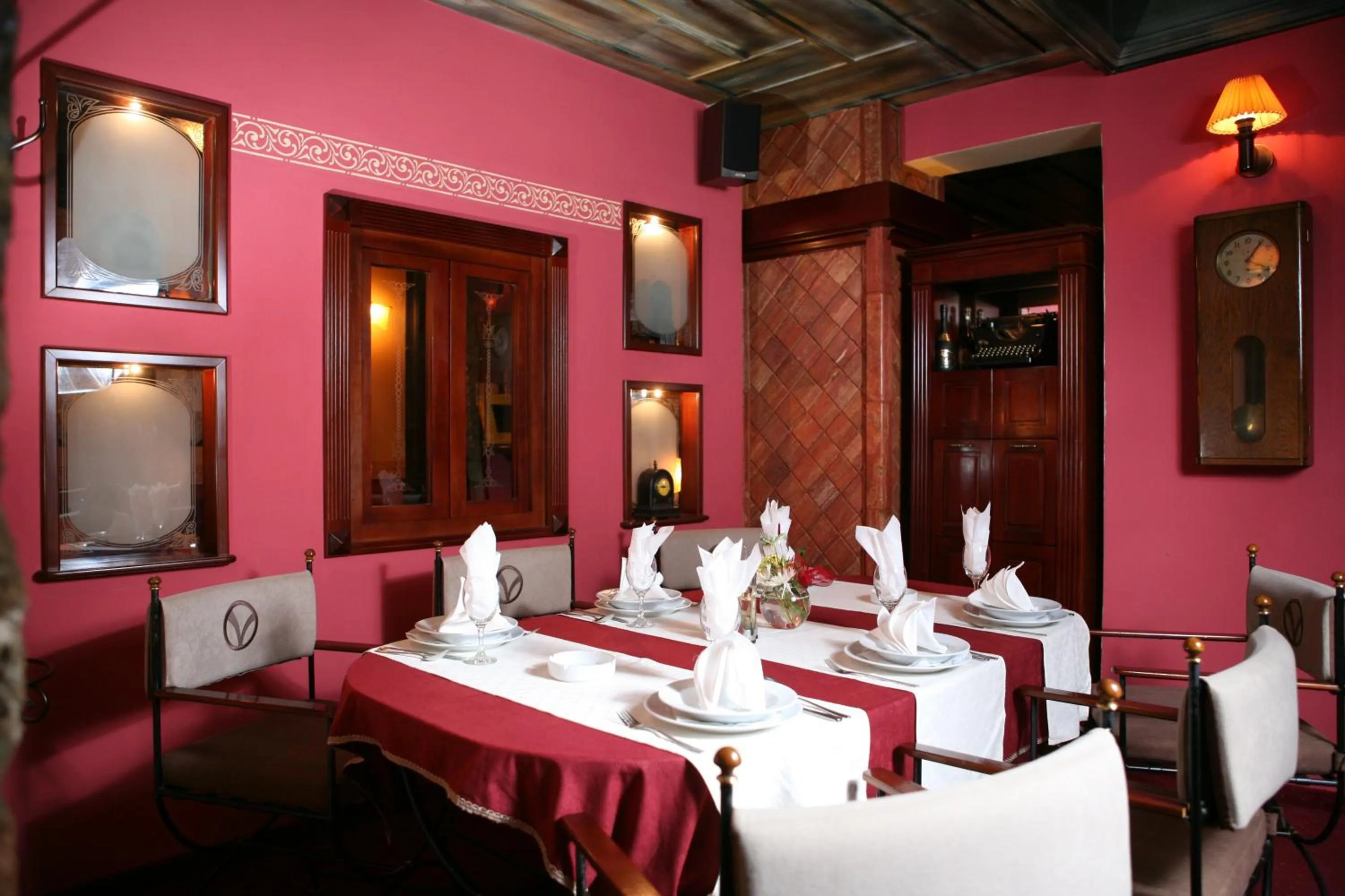 Restaurant/places to eat in Hotel Villa Viktorija
