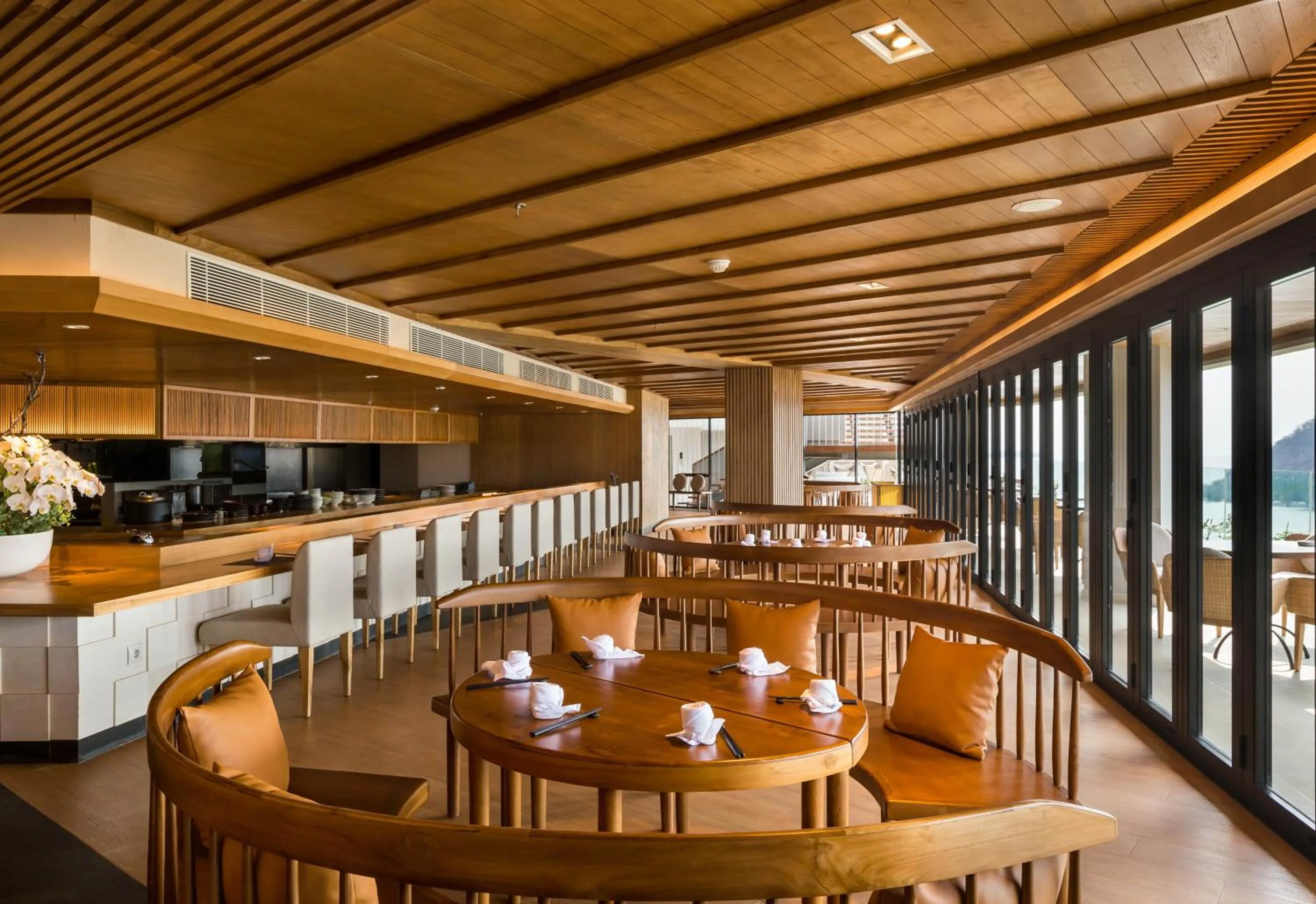 Restaurant/places to eat in AYANA Komodo Waecicu Beach