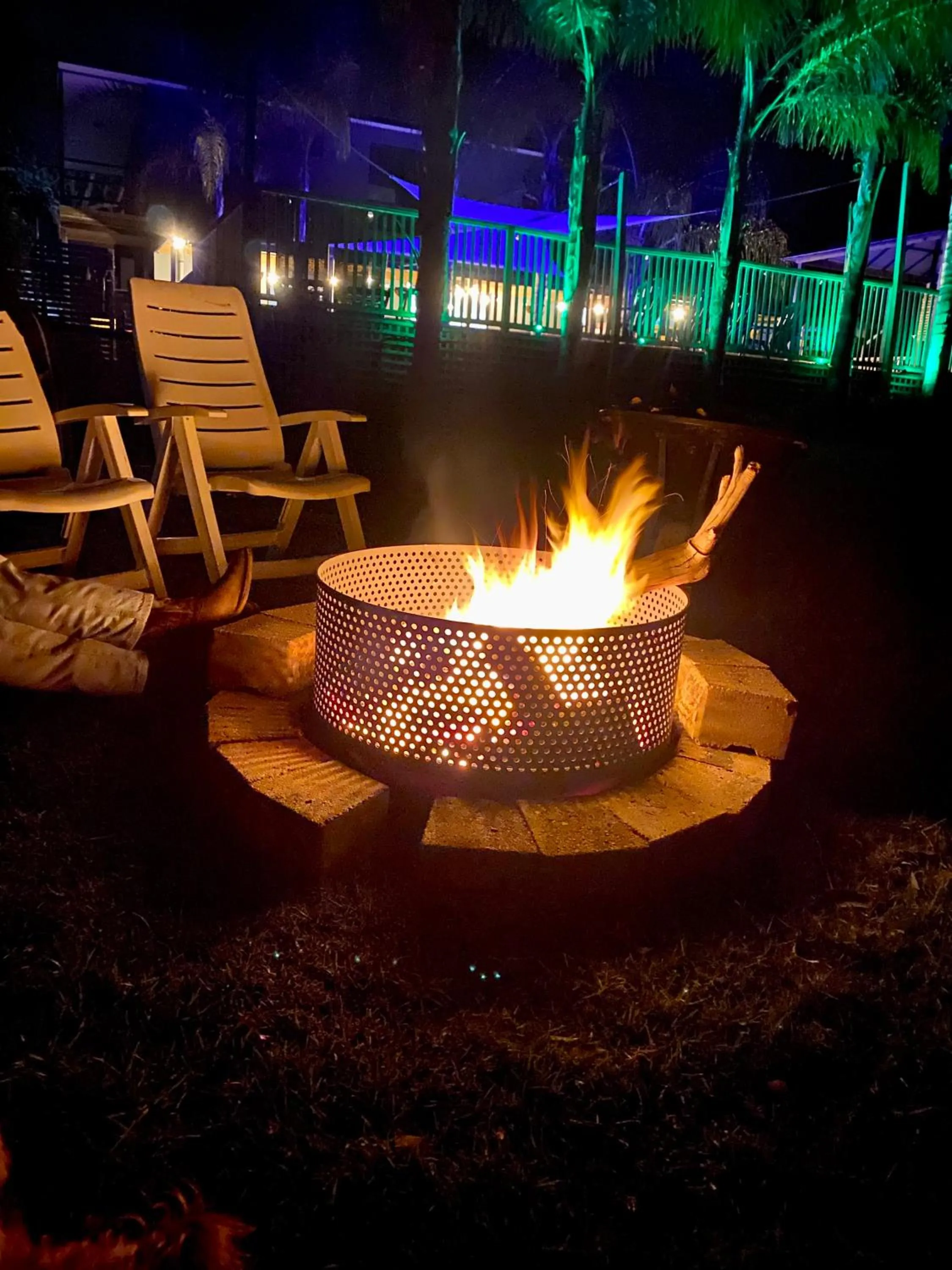 Night in Elk Estate Luxury Holiday Home