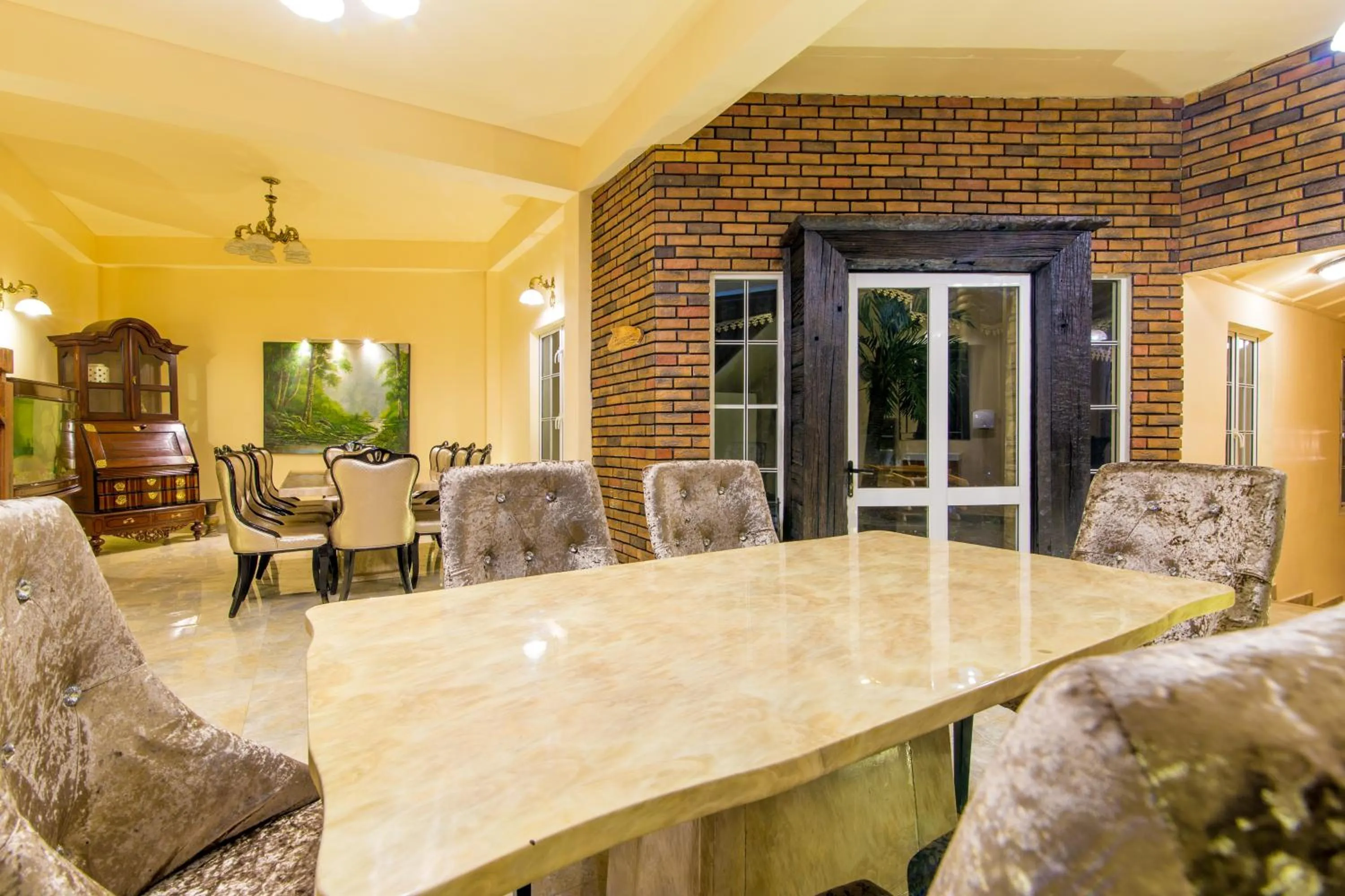 Restaurant/places to eat in The Forest and Lake by Schofieldshire