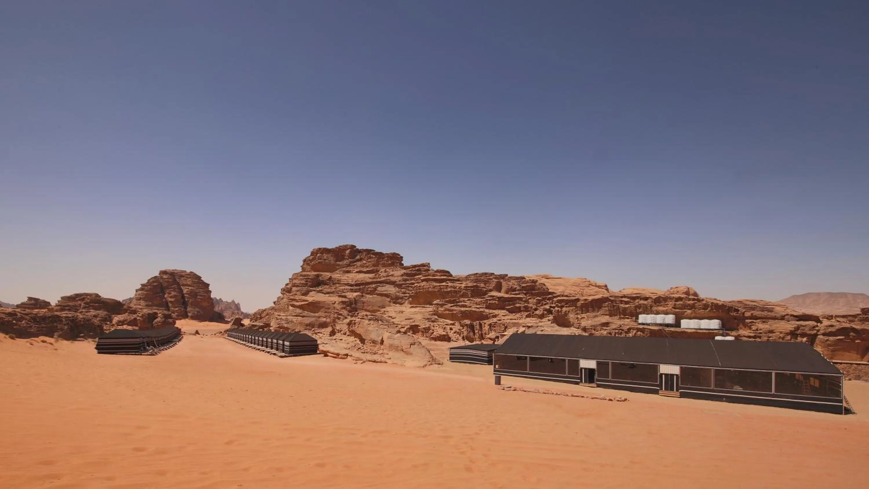 Facade/entrance in Mazayen Rum Camp