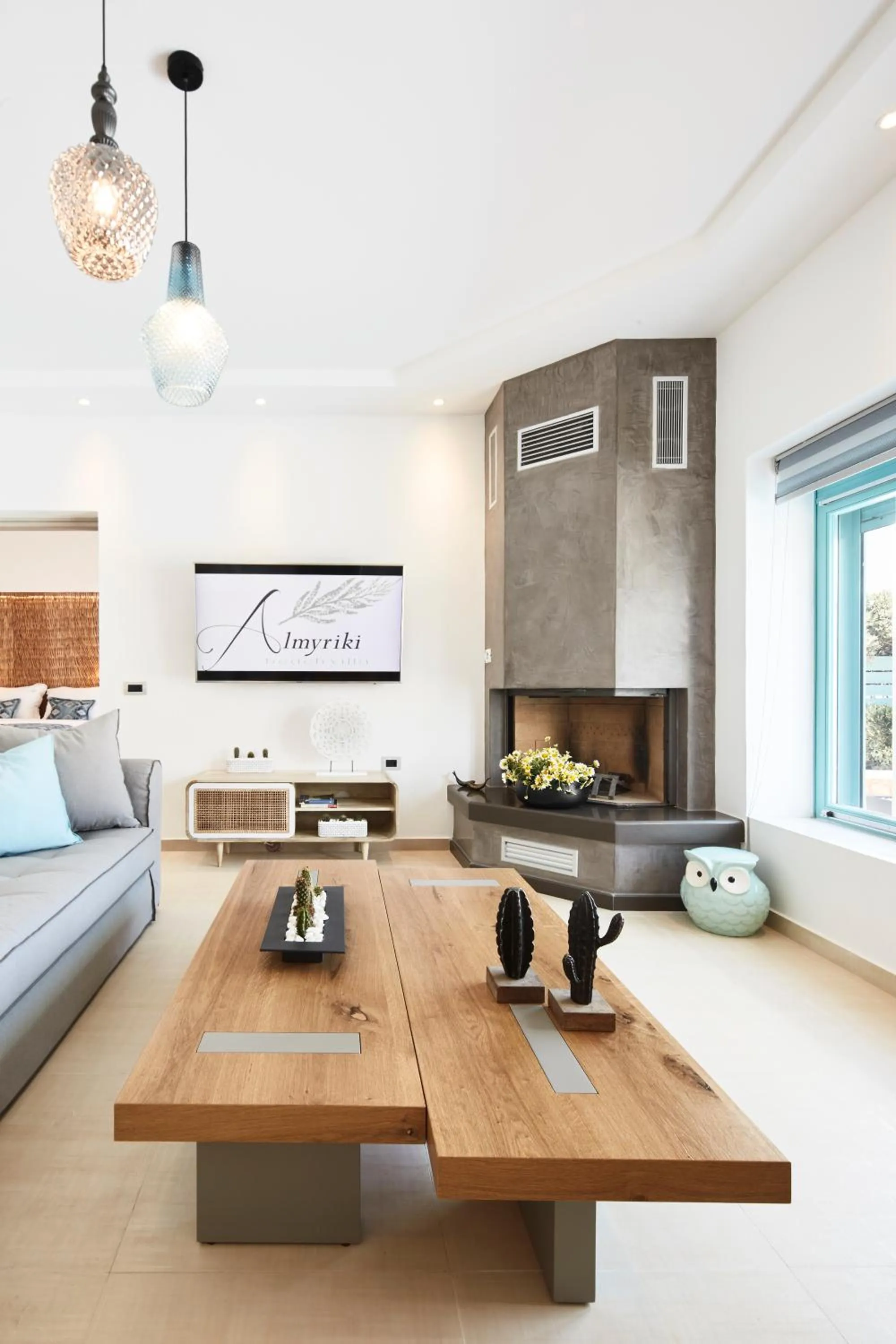 Time of day in Almyriki Beach Villa