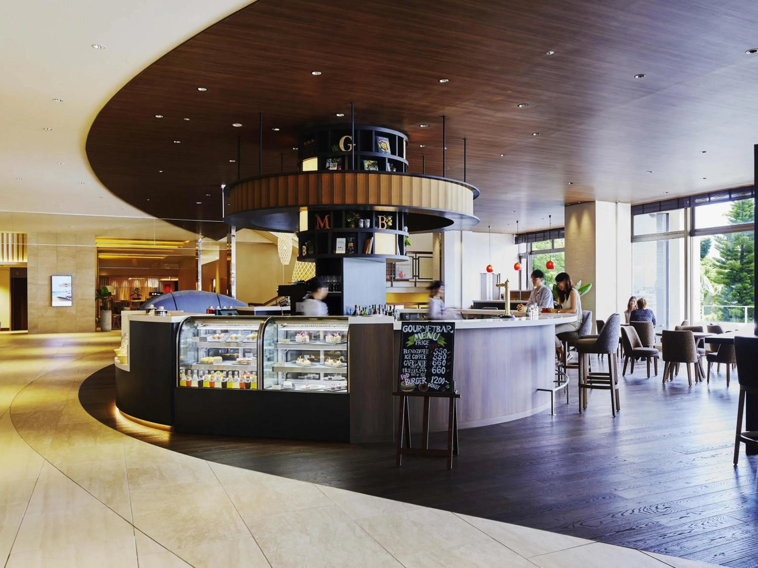 Lounge or bar in Novotel Okinawa Naha