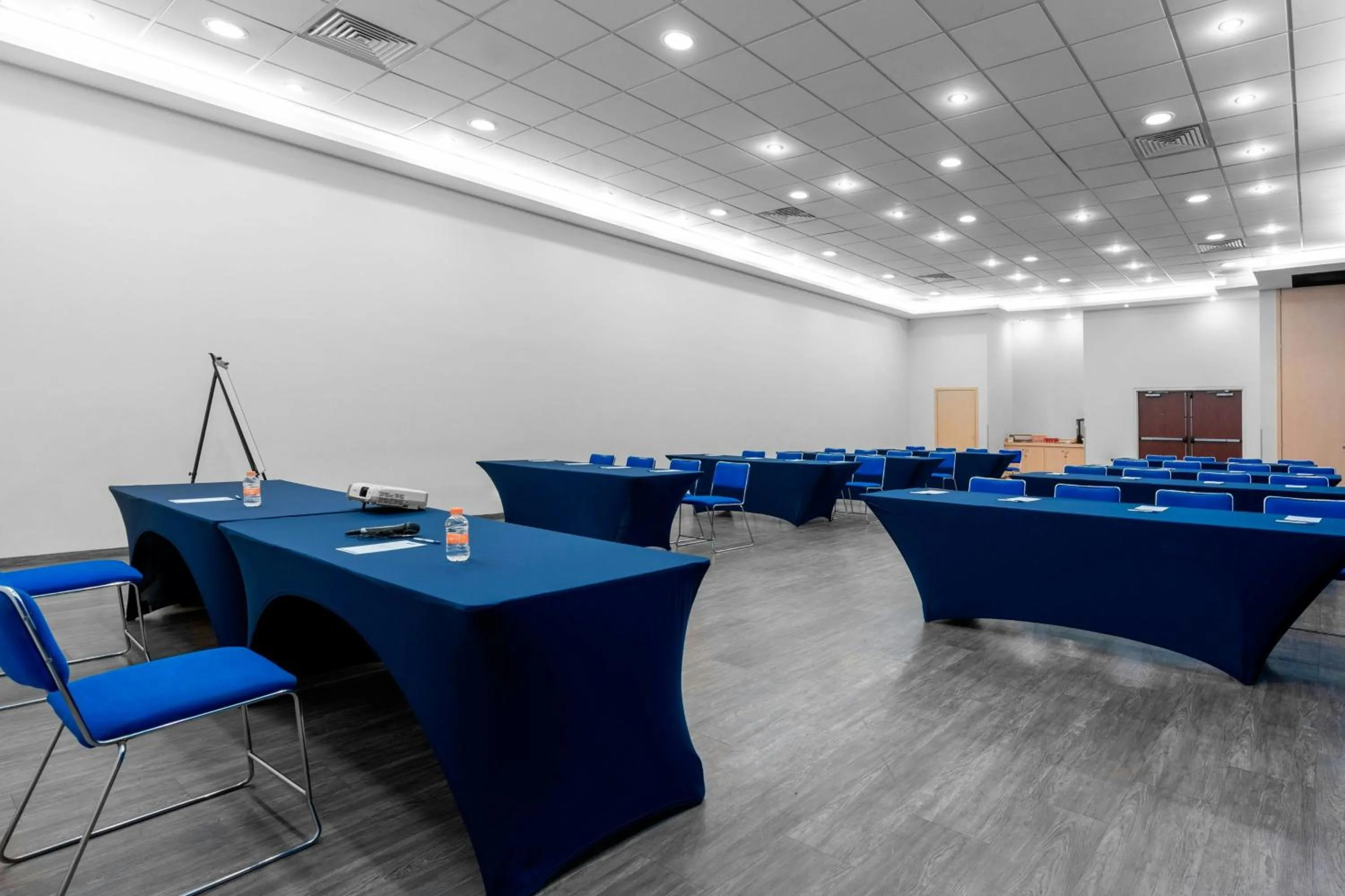 Meeting/conference room in City Express by Marriott Aguascalientes Sur